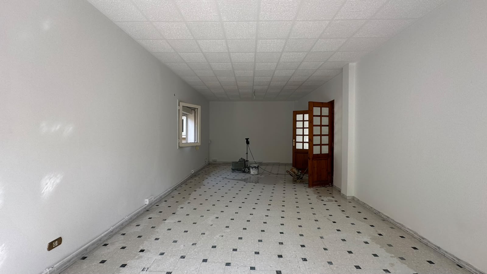 Cite El Khadra&nbsp;Cite Jardins&nbsp;Location&nbsp;Appart. 4 pi�ces&nbsp;�tage de villa pour usage bureautique