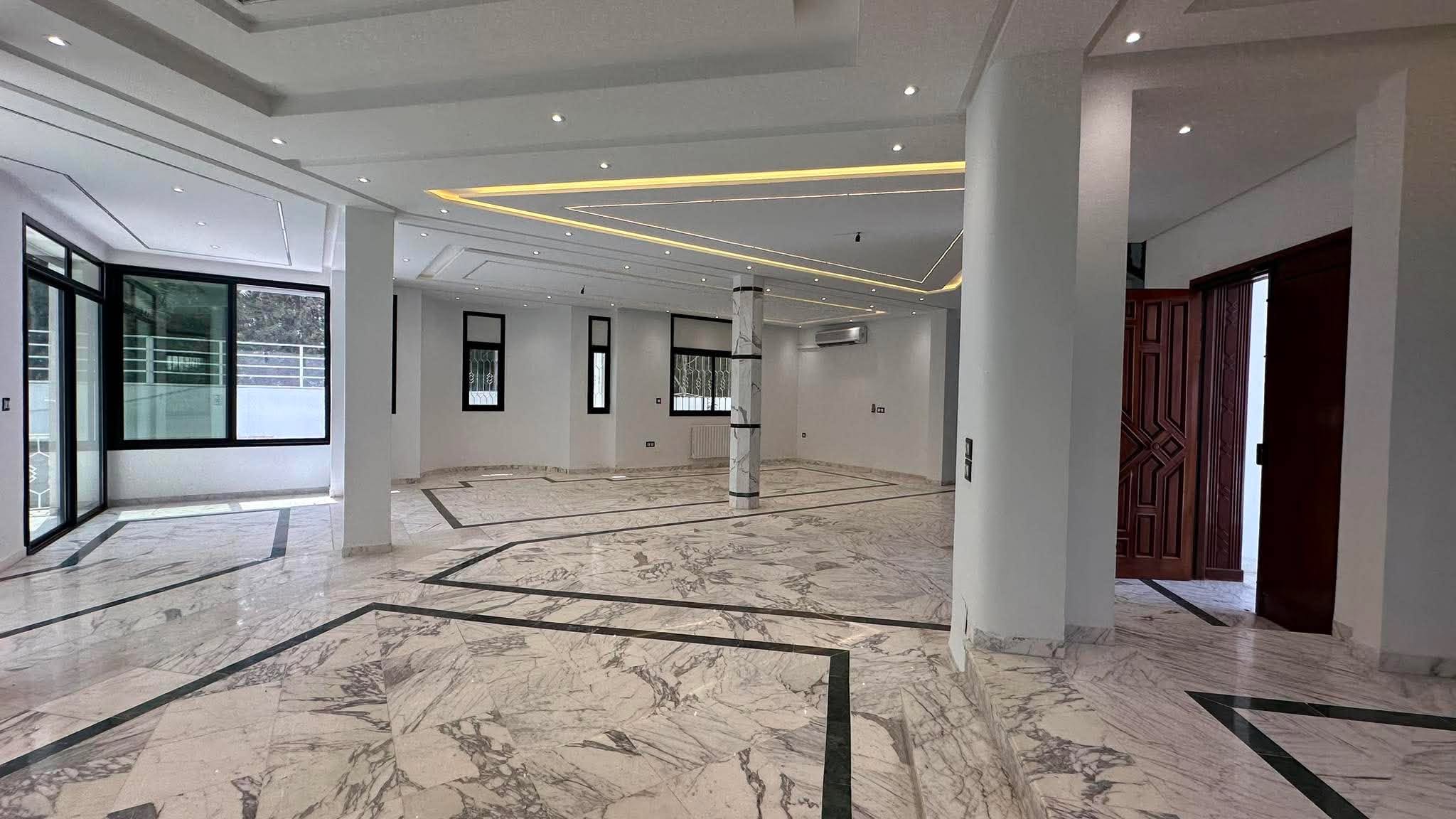 La Marsa&nbsp;Berge Du Lac&nbsp;Location&nbsp;Maisons&nbsp;Villa s9 avec piscine et jardin au lac 1