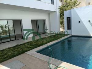 Carthage&nbsp;Carthage&nbsp;Location&nbsp;Maisons&nbsp;Une villa s4 avec piscine et jardin  ref529a