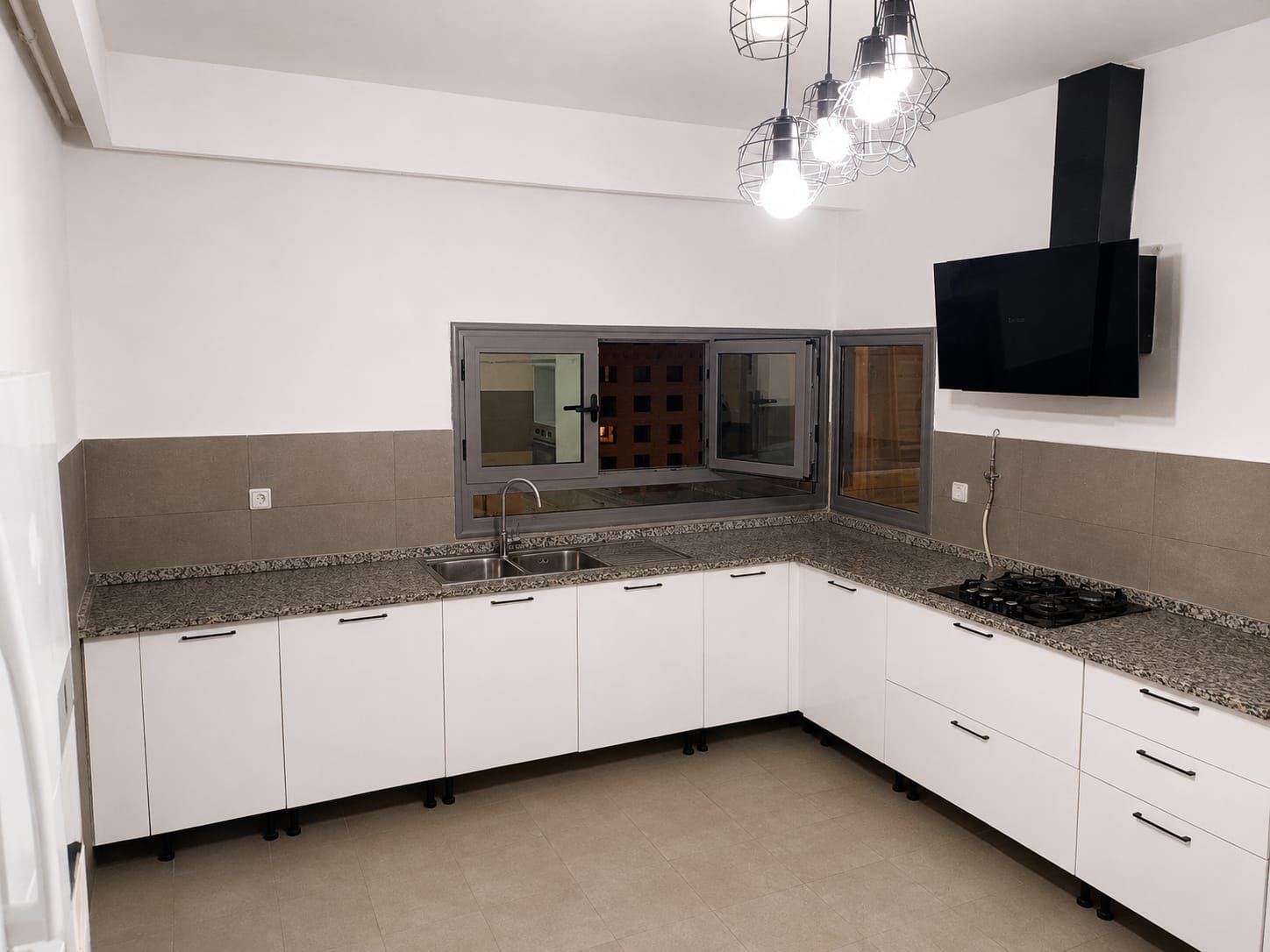 La Marsa&nbsp;Berge Du Lac&nbsp;Location&nbsp;Appart. 5 pi�ces+&nbsp;S4 meubl� au lac2