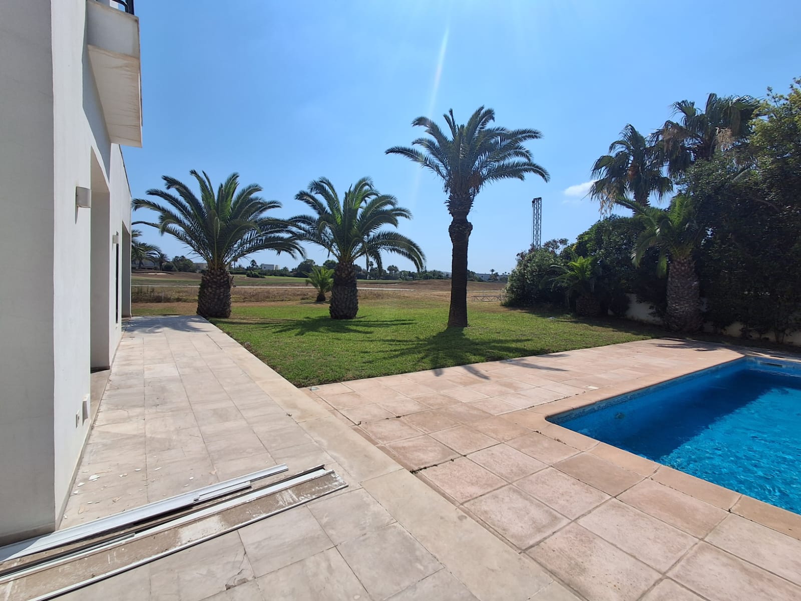 La Marsa&nbsp;Gammart&nbsp;Location&nbsp;Maisons&nbsp;Rez de chauss�e s4 avec piscine � gammarth