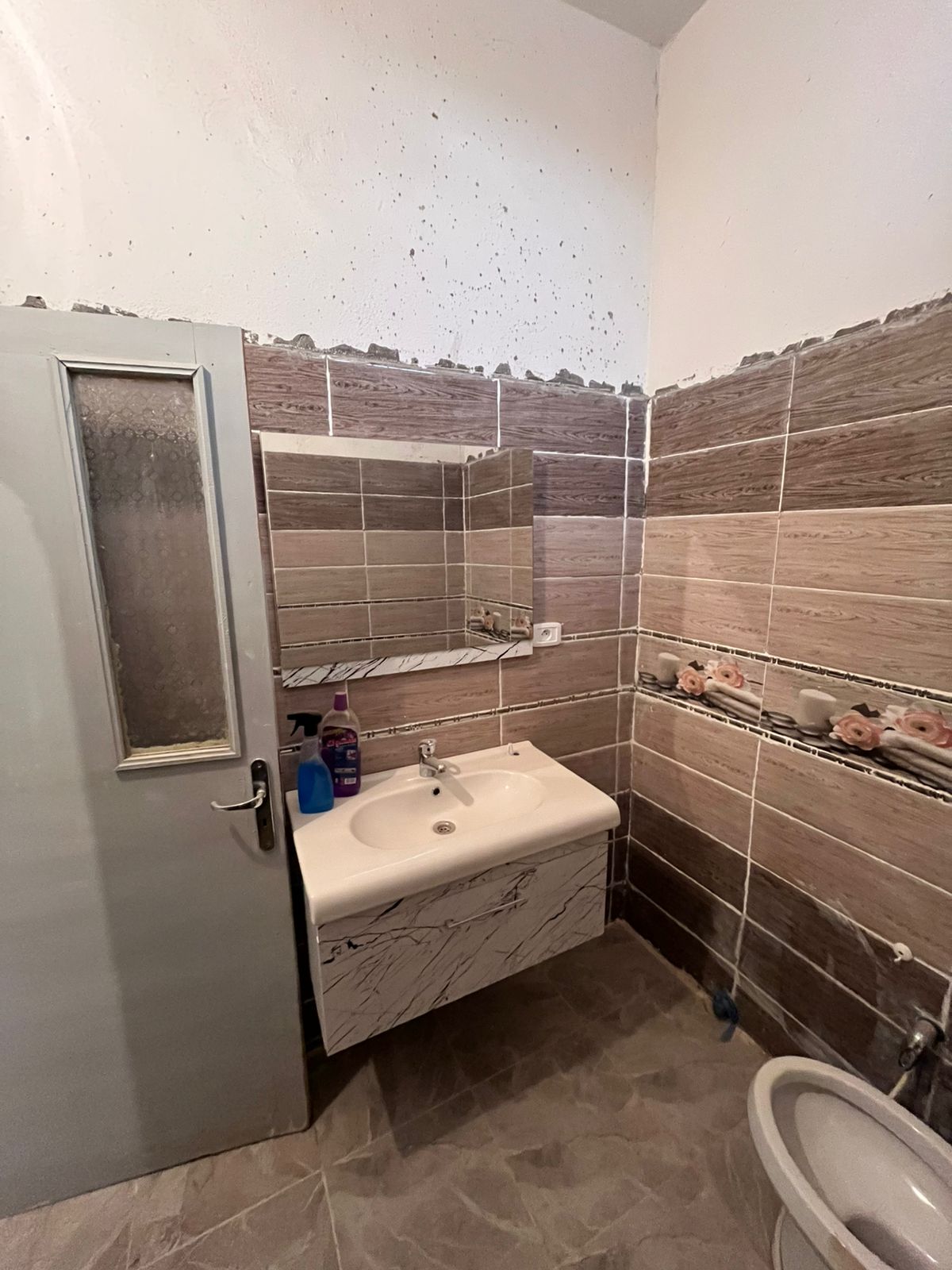 Tozeur&nbsp;Cite Tebebsa&nbsp;Vente&nbsp;Appart. 4 pi�ces&nbsp;Grand appartement � tozeur
