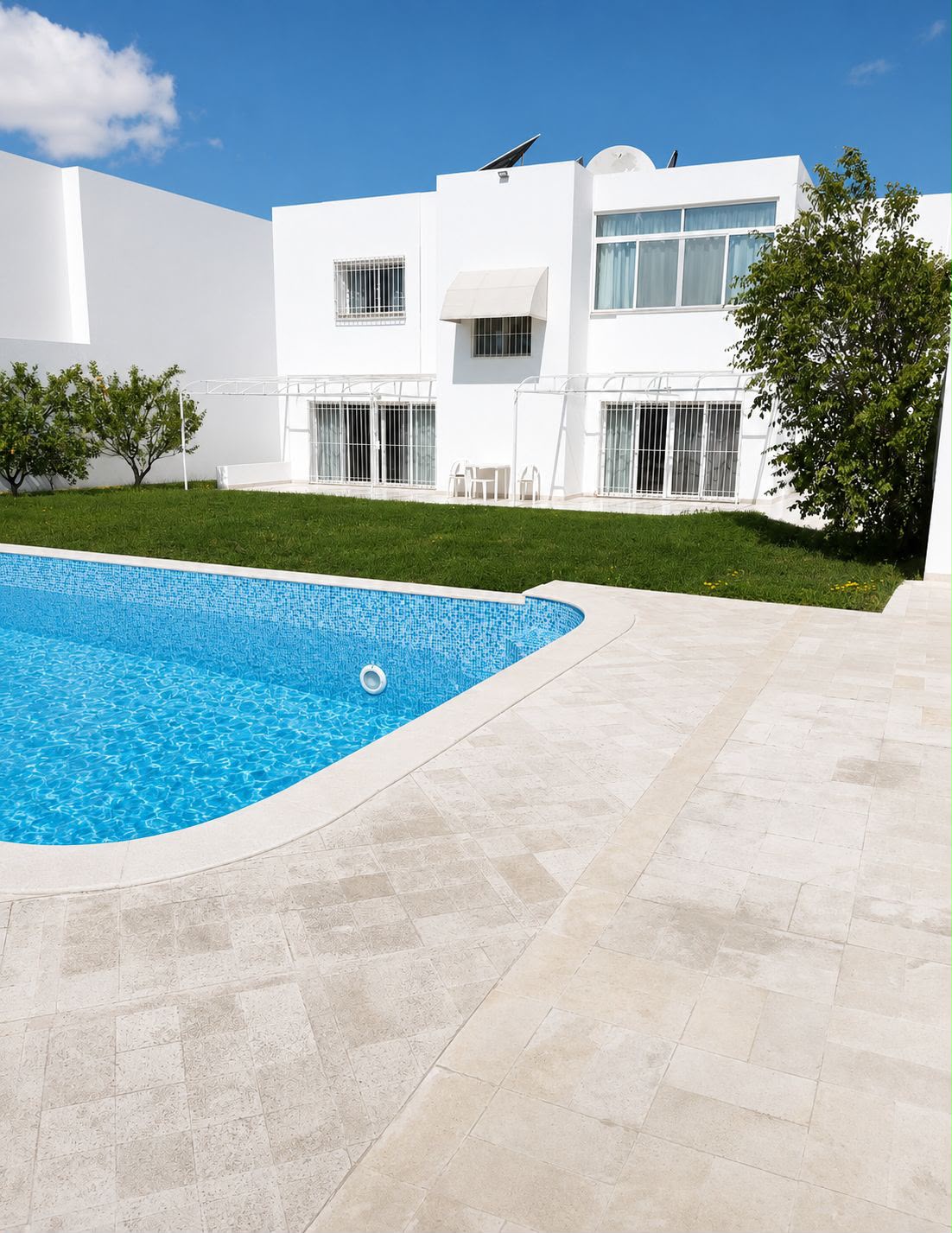 La Soukra&nbsp;La Soukra&nbsp;Vente&nbsp;Maisons&nbsp;Villa avec piscine directe propri�taire