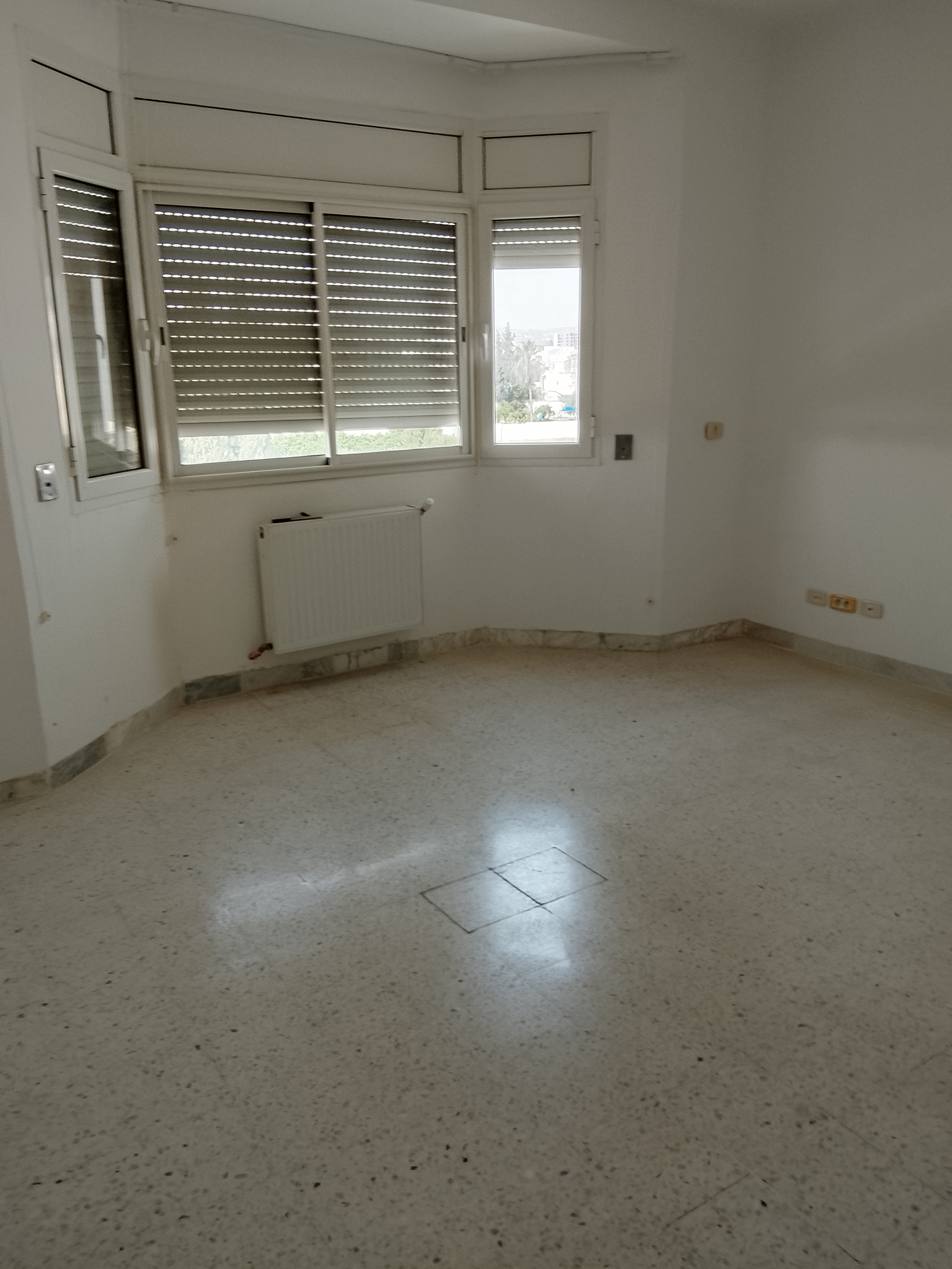Mannouba&nbsp;La Mannouba&nbsp;Location&nbsp;Appart. 3 pi�ces&nbsp;Pour futur ou jeune mari�
