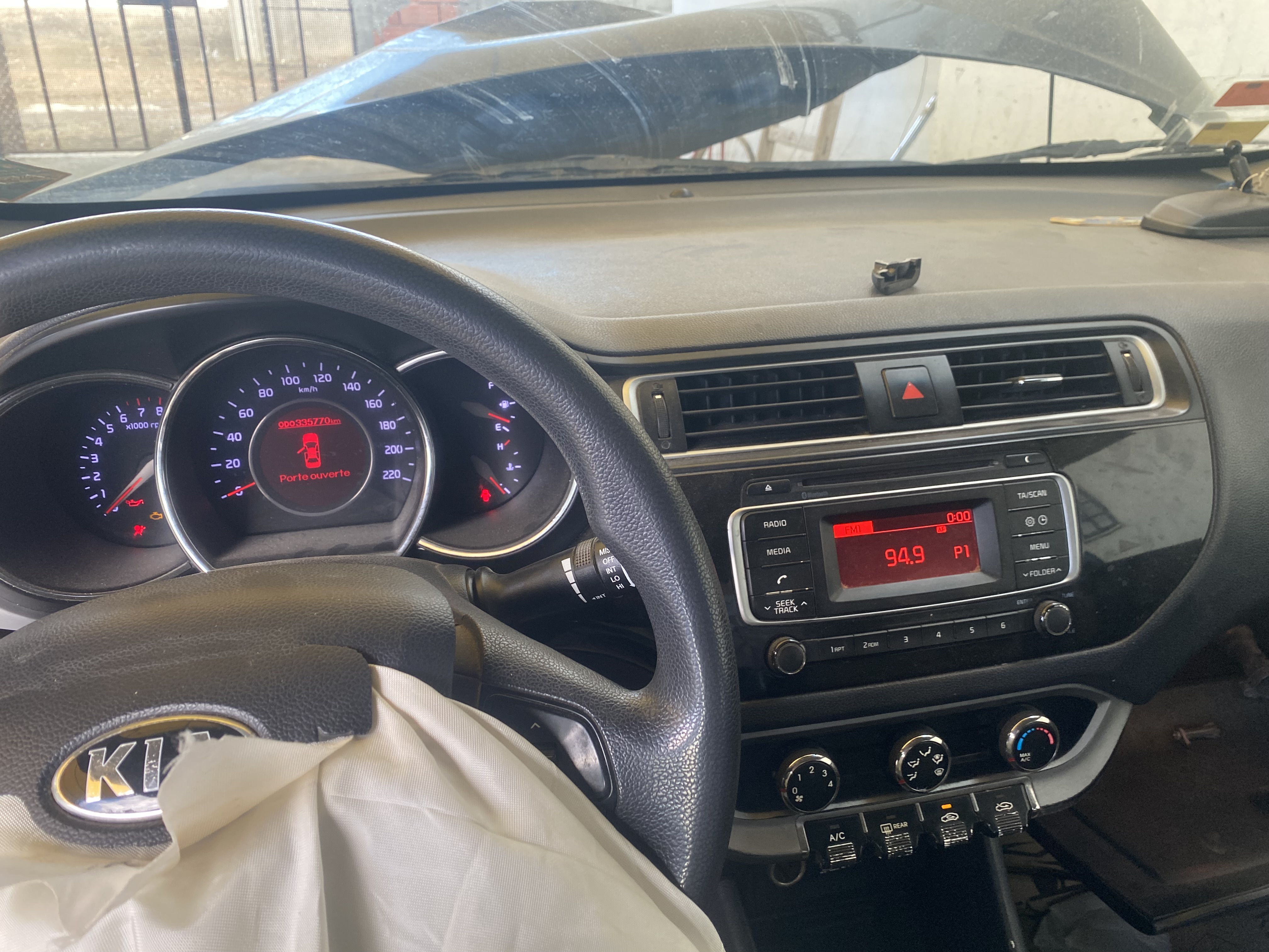 Msaken&nbsp;Msaken&nbsp;Kia&nbsp;Rio&nbsp;Voiture �pave casse kia rio