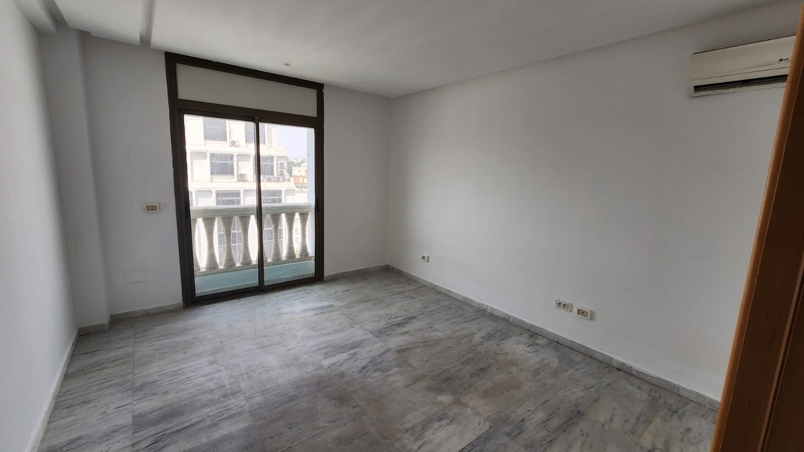 El Menzah&nbsp;Tunis Belvedere&nbsp;Location&nbsp;Appart. 2 pi�ces&nbsp;Appartement s2 avenue de la libert�