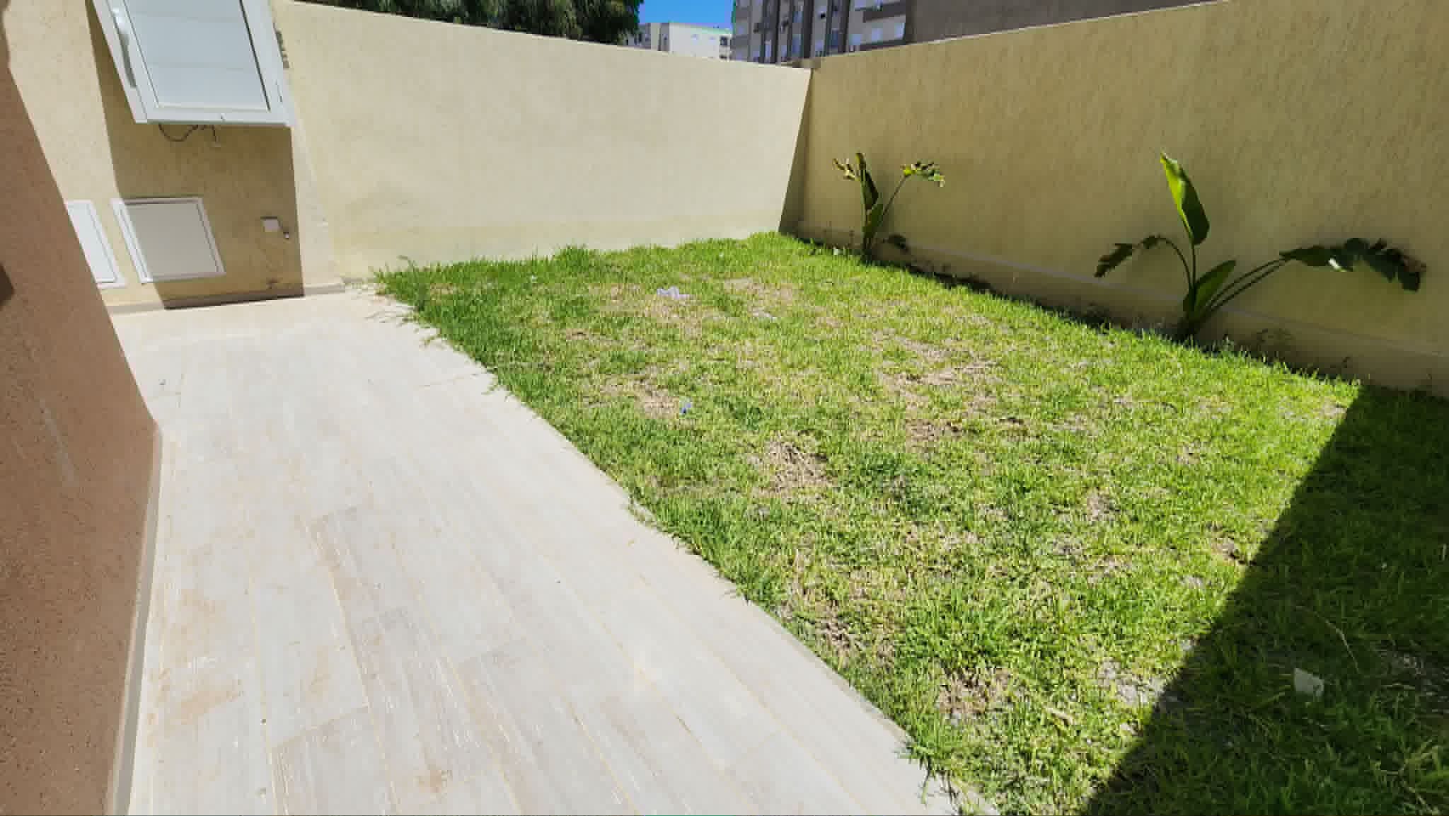 La Soukra&nbsp;La Soukra&nbsp;Location&nbsp;Appart. 1 pi�ce&nbsp;Appart s1 haut standing avec terrasse et jardin
