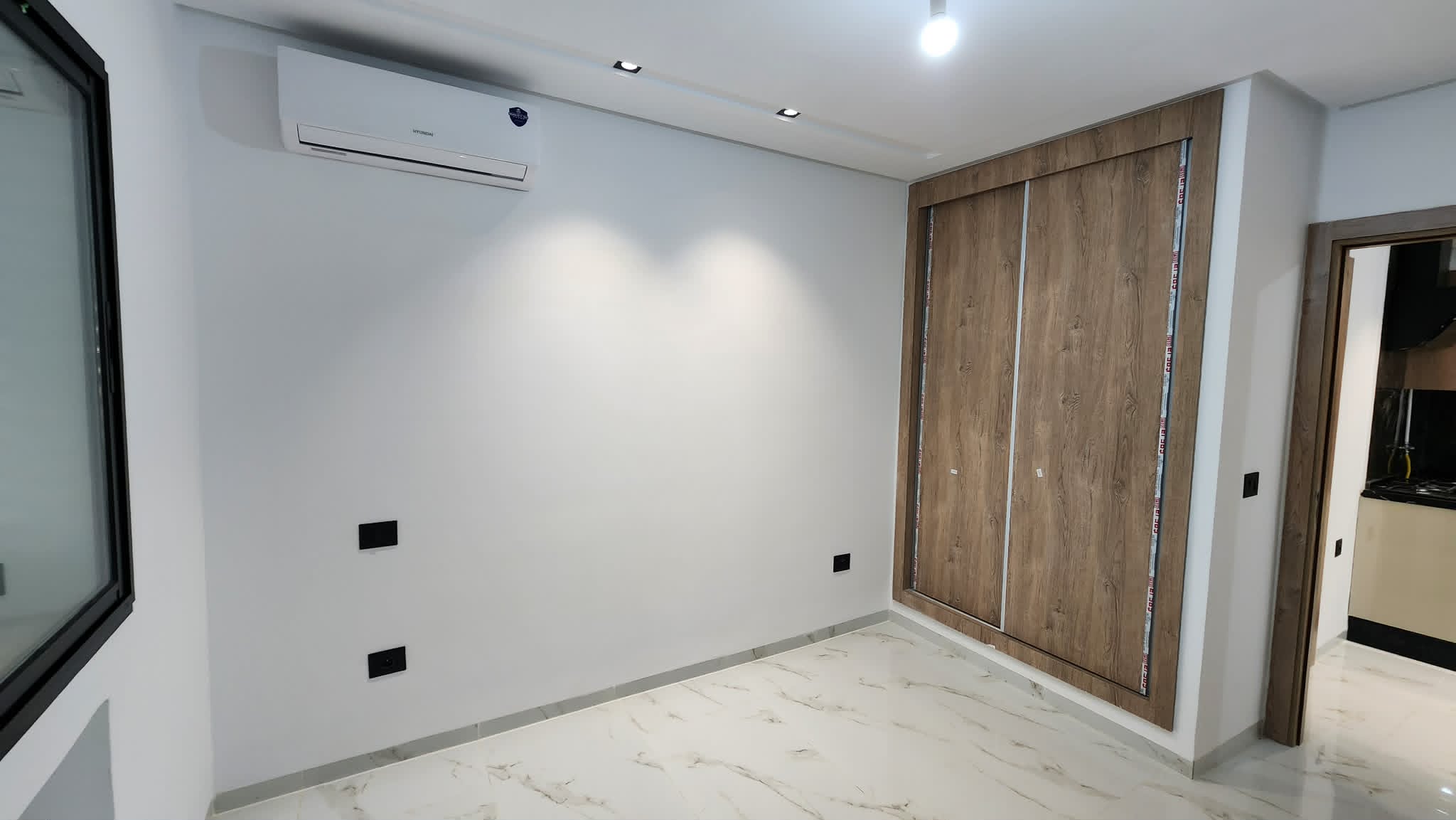 La Soukra&nbsp;La Soukra&nbsp;Location&nbsp;Appart. 1 pi�ce&nbsp;Appart s1 haut standing avec terrasse et jardin