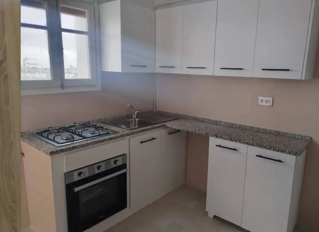 El Menzah&nbsp;El Manar 2&nbsp;Location&nbsp;Appart. 4 pi�ces&nbsp;S plus 3 vide ou semi meubl� a el manar 2 wb4504
