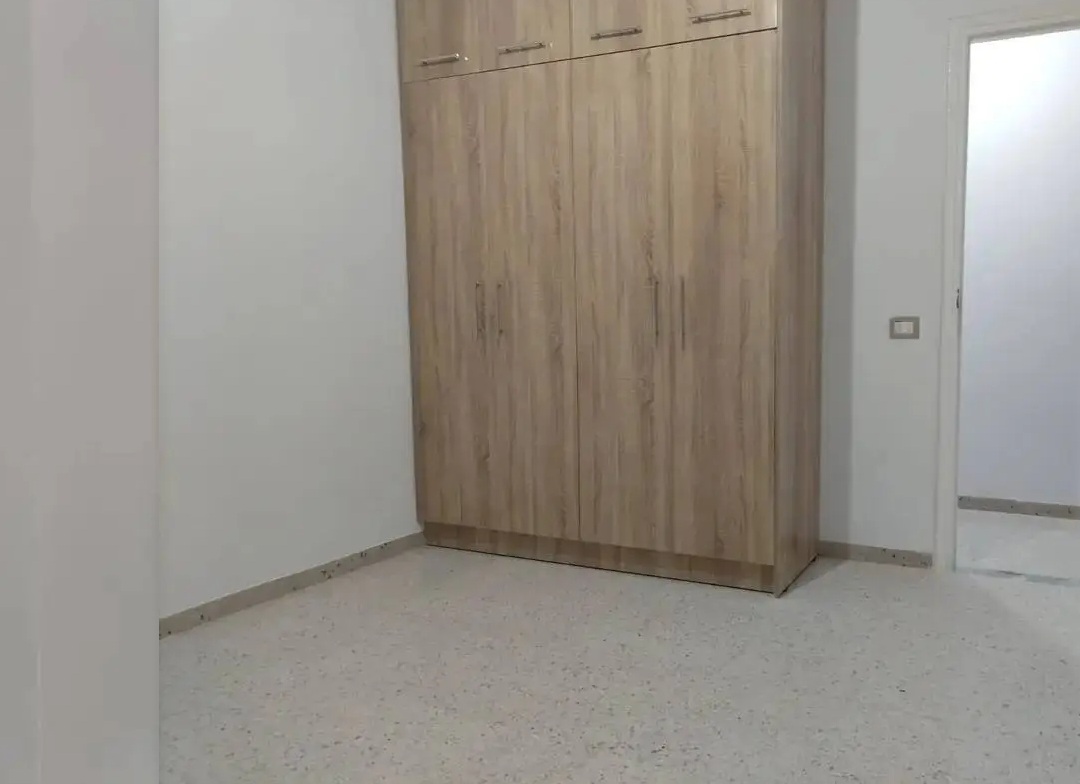 El Menzah&nbsp;El Manar 2&nbsp;Location&nbsp;Appart. 4 pi�ces&nbsp;S plus 3 vide ou semi meubl� a el manar 2 wb4504