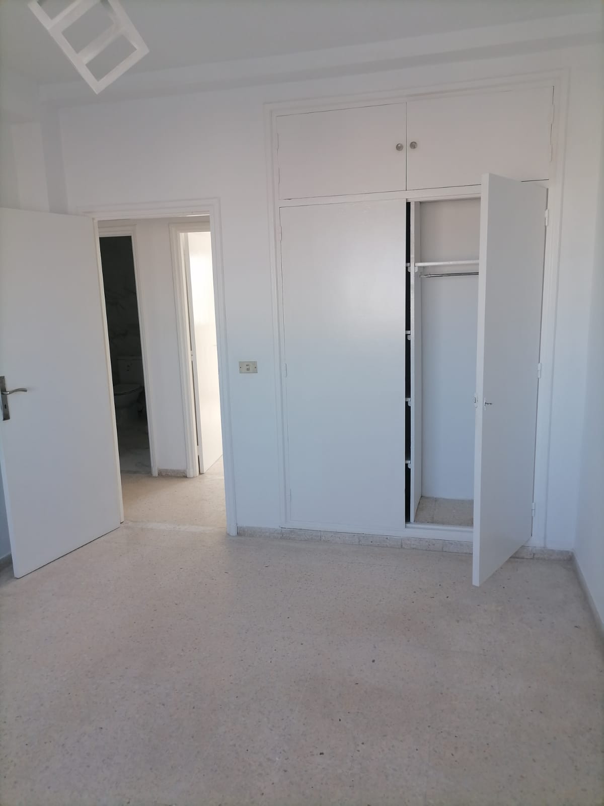 El Menzah&nbsp;El Manar 2&nbsp;Location&nbsp;Appart. 4 pi�ces&nbsp;S plus 3 a el manar 2 wb4510