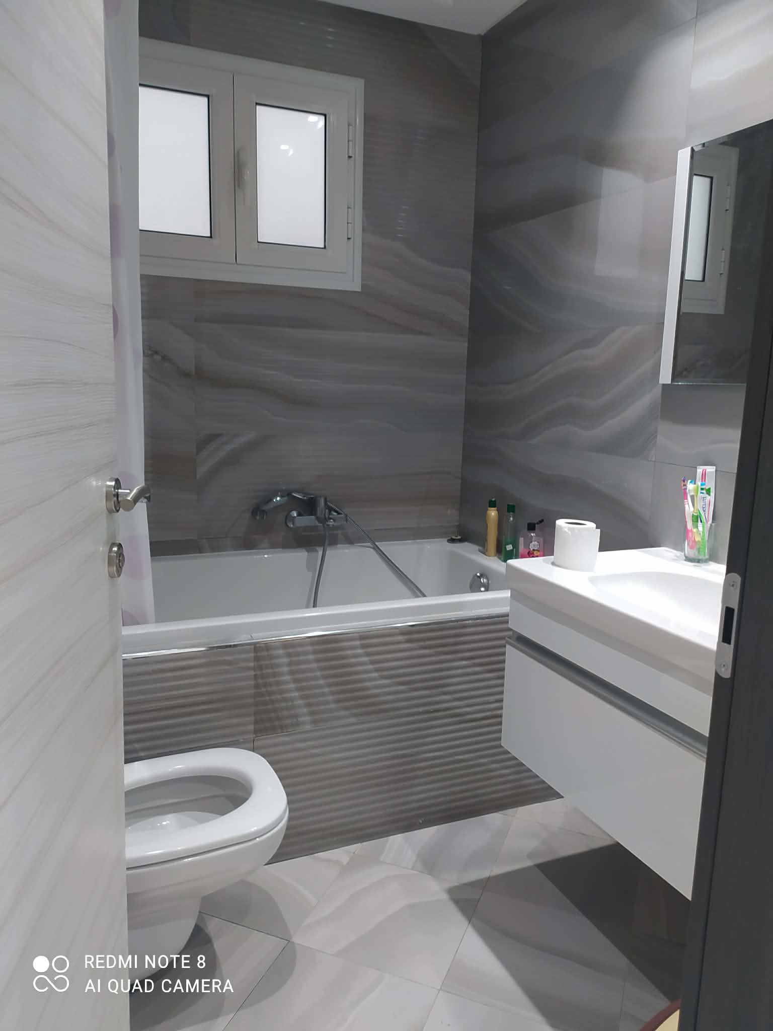 Ariana Ville&nbsp;Cite Ennasr 2&nbsp;Location&nbsp;Appart. 3 pi�ces&nbsp;S plus 2 hst a ennasr 2 wb4515
