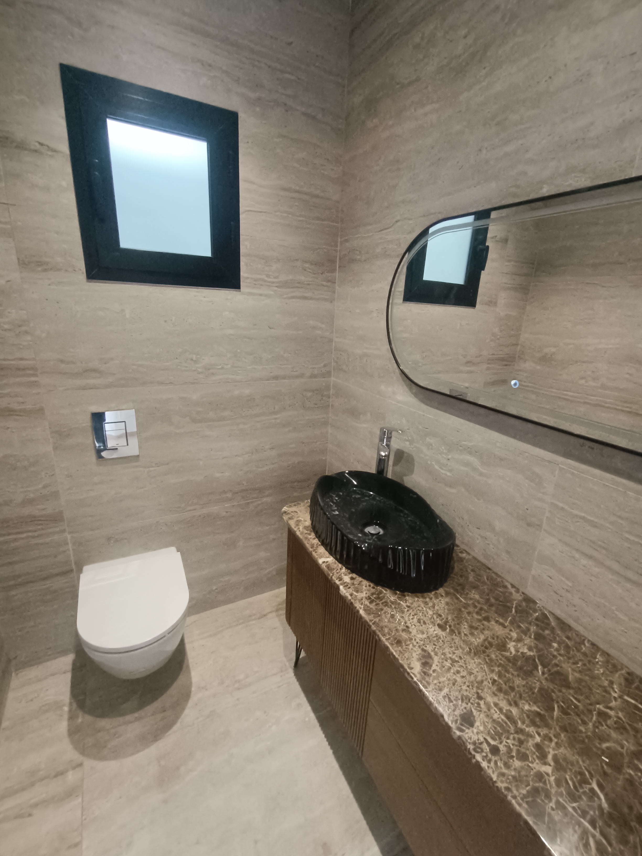 El Menzah&nbsp;Mutuelle Ville&nbsp;Location&nbsp;Appart. 4 pi�ces&nbsp;Premier etage ht standing avec ascenseur neuf