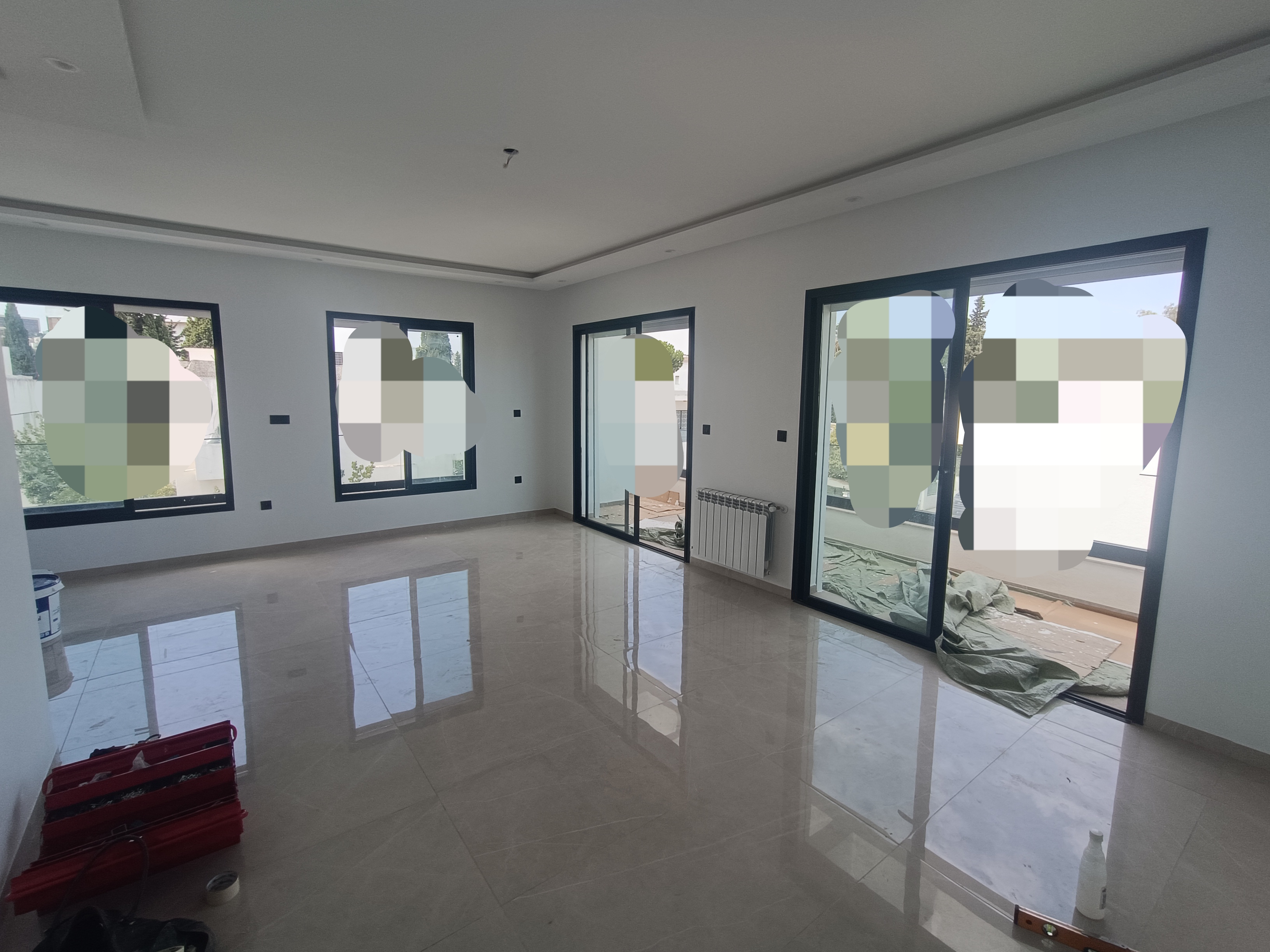El Menzah&nbsp;Mutuelle Ville&nbsp;Location&nbsp;Appart. 3 pi�ces&nbsp;Etage de villa neuf ht stg avec ascenseur