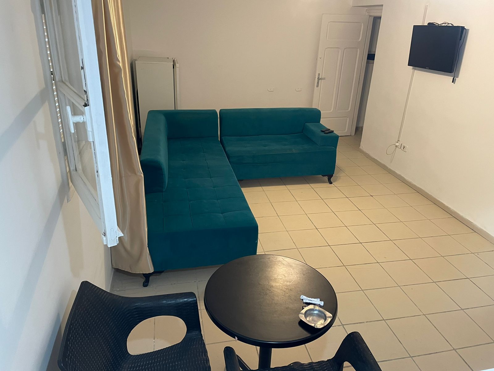 El Menzah&nbsp;Mutuelle Ville&nbsp;Location&nbsp;Appart. 2 pi�ces&nbsp;Studio avec meuble au rez de jardin