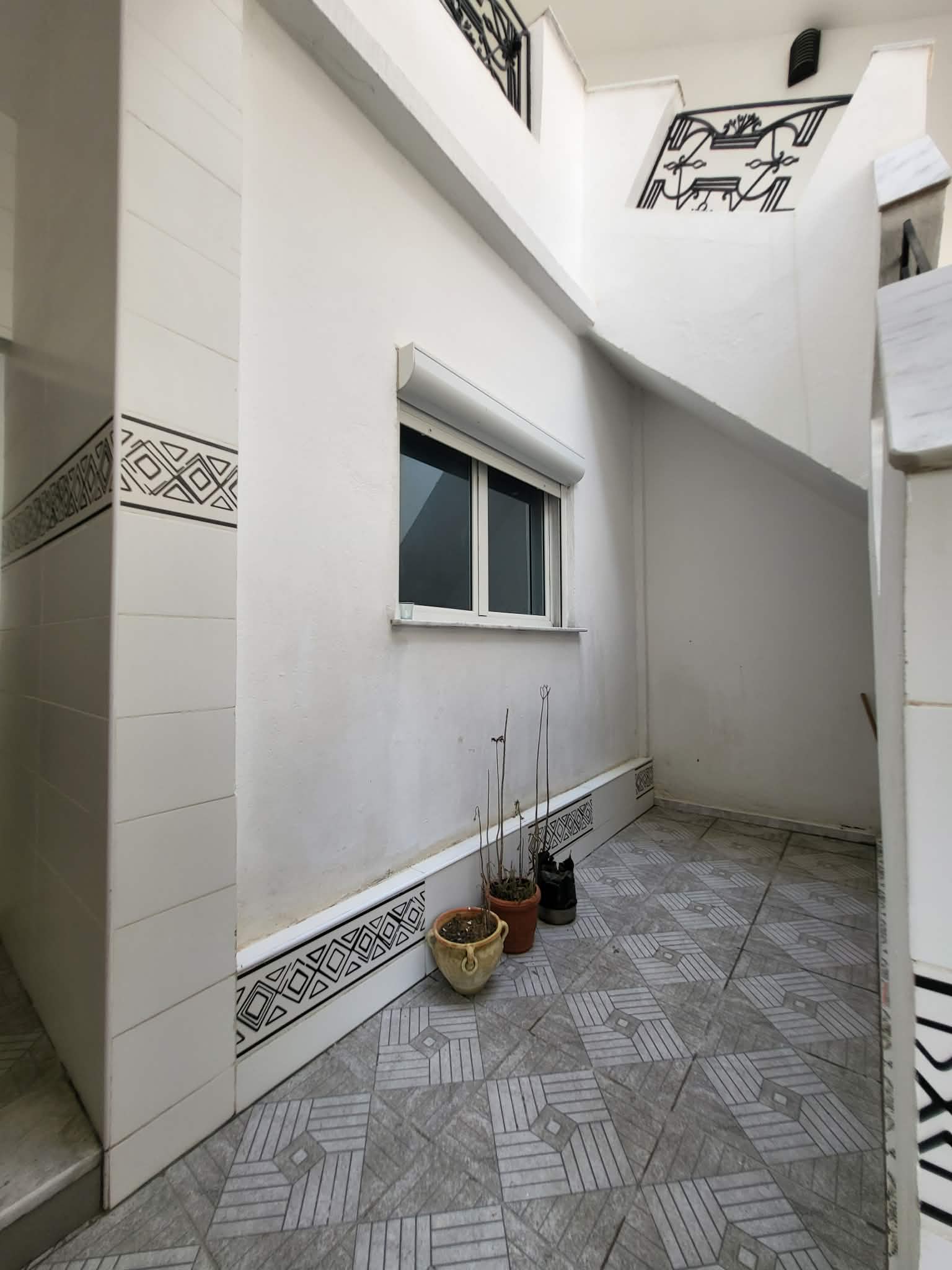 El Ouerdia&nbsp;El Ouerdia&nbsp;Vente&nbsp;Autre&nbsp;Beau triplex  mourouj 2