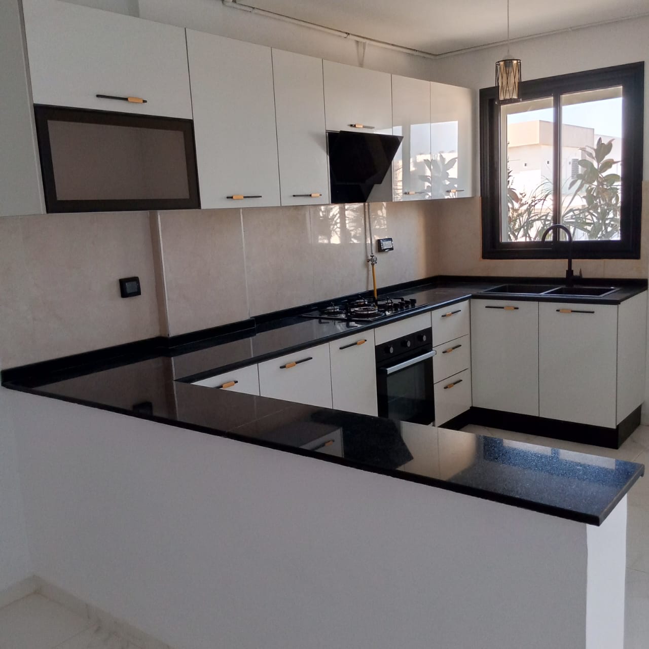 Sousse Jaouhara&nbsp;Cite Sahloul&nbsp;Location&nbsp;Appart. 3 pi�ces&nbsp;Bel nouveau appartement s2 non meubl� � sahloul4