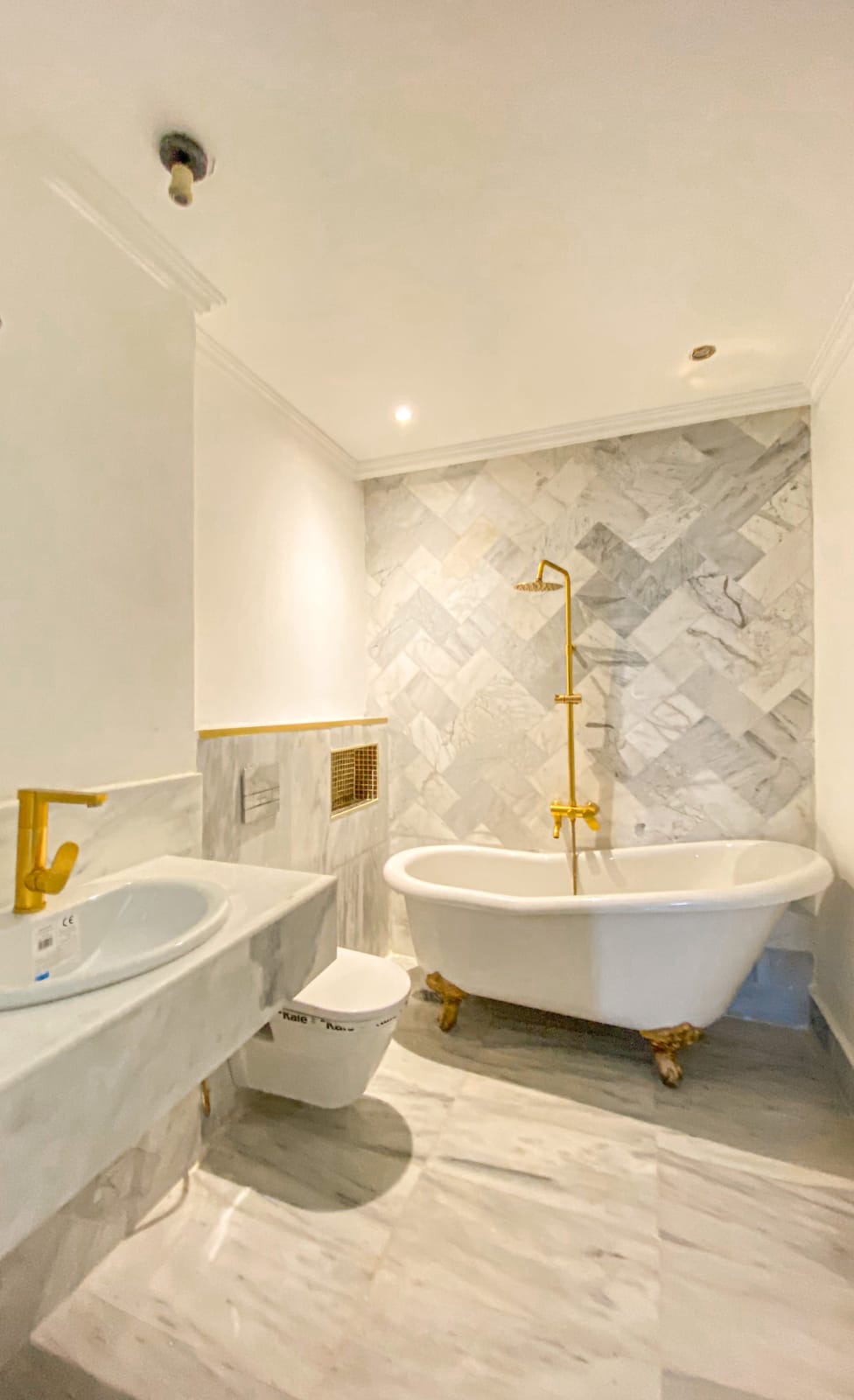 La Soukra&nbsp;Chotrana 3&nbsp;Location&nbsp;Maisons&nbsp;Villa appart 4 suites piscine