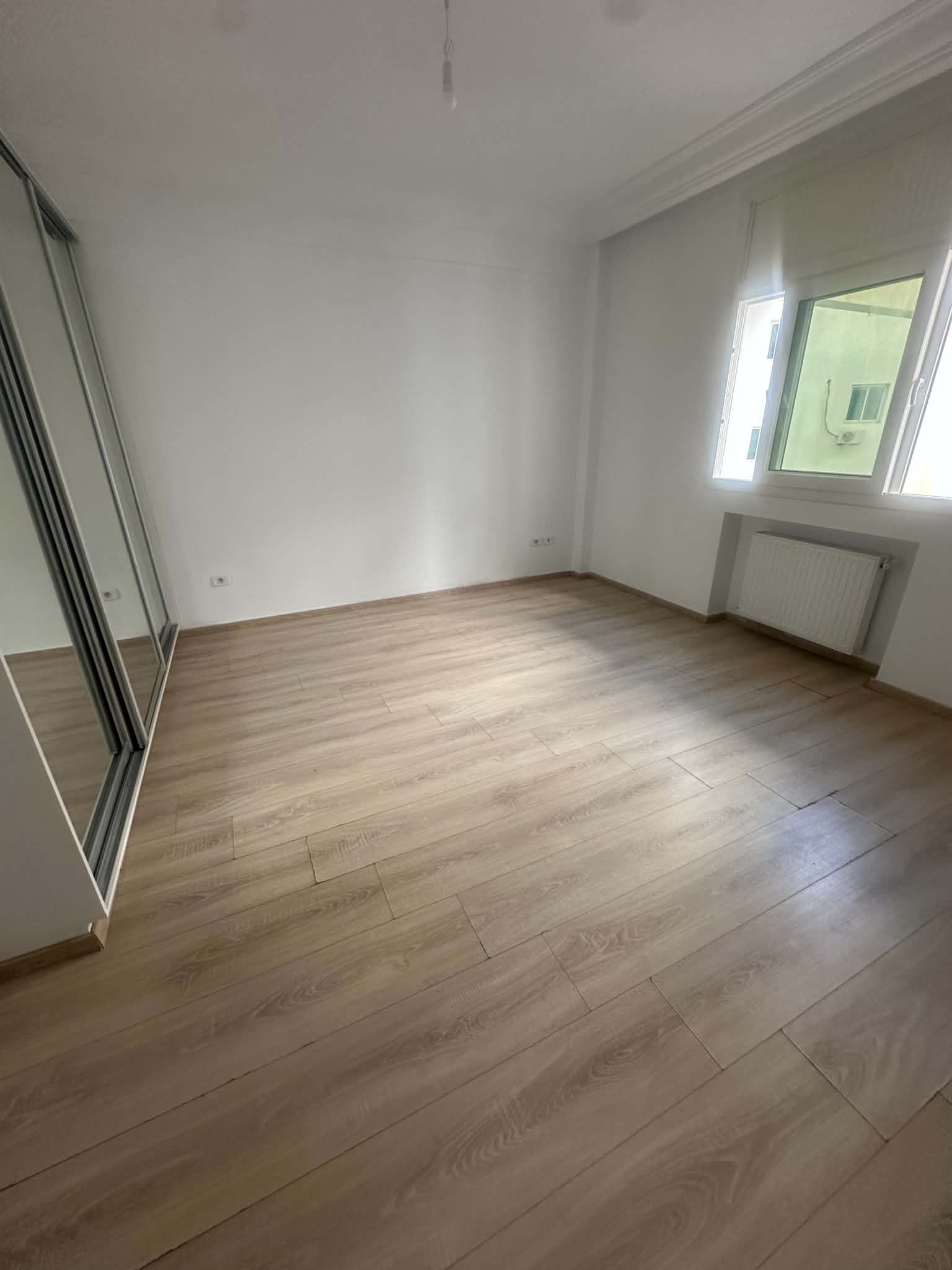 Ariana Ville&nbsp;Cite Ennasr 2&nbsp;Location&nbsp;Appart. 4 pi�ces&nbsp;Appartement s3