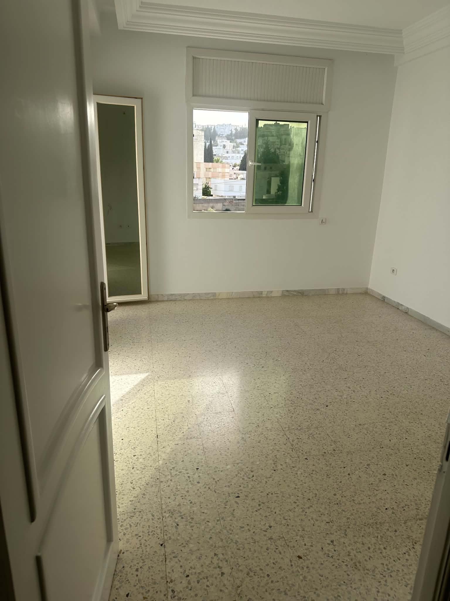 Ariana Ville&nbsp;Cite Ennasr 2&nbsp;Location&nbsp;Appart. 4 pi�ces&nbsp;Appartement s3