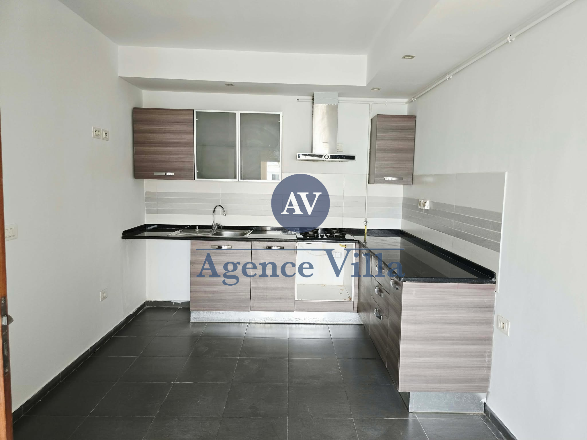 Ain Zaghouan&nbsp;Jardins de Carthage&nbsp;Location&nbsp;Appart. 3 pi�ces&nbsp;Un appartement aux jardins de carthage s2