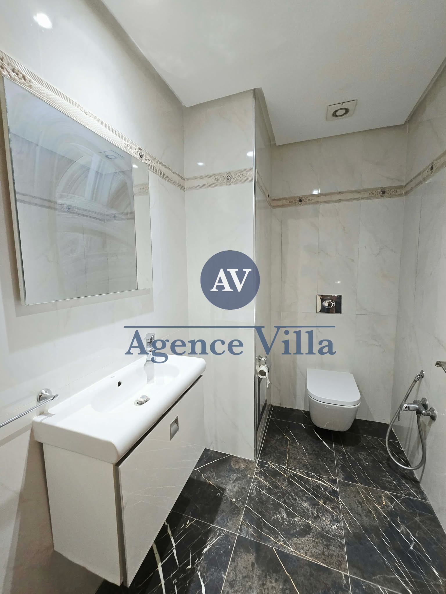 Ain Zaghouan&nbsp;Jardins de Carthage&nbsp;Location&nbsp;Appart. 3 pi�ces&nbsp;Un appartement aux jardins de carthage s2