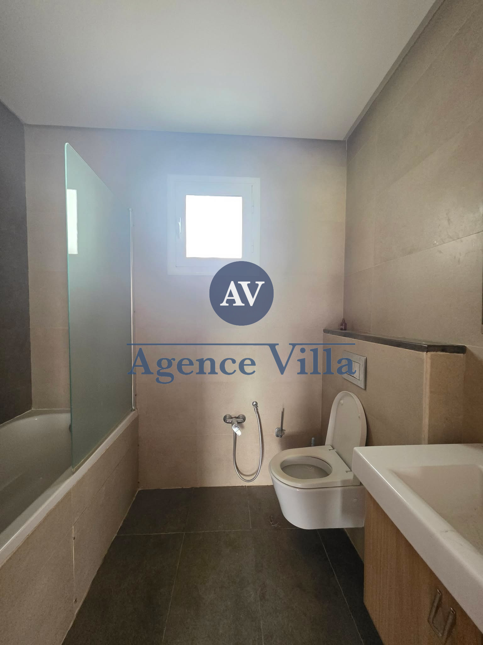 Ain Zaghouan&nbsp;Ain Zaghouan&nbsp;Location&nbsp;Appart. 4 pi�ces&nbsp;Appartement s3 avec terrasse aux jardins de