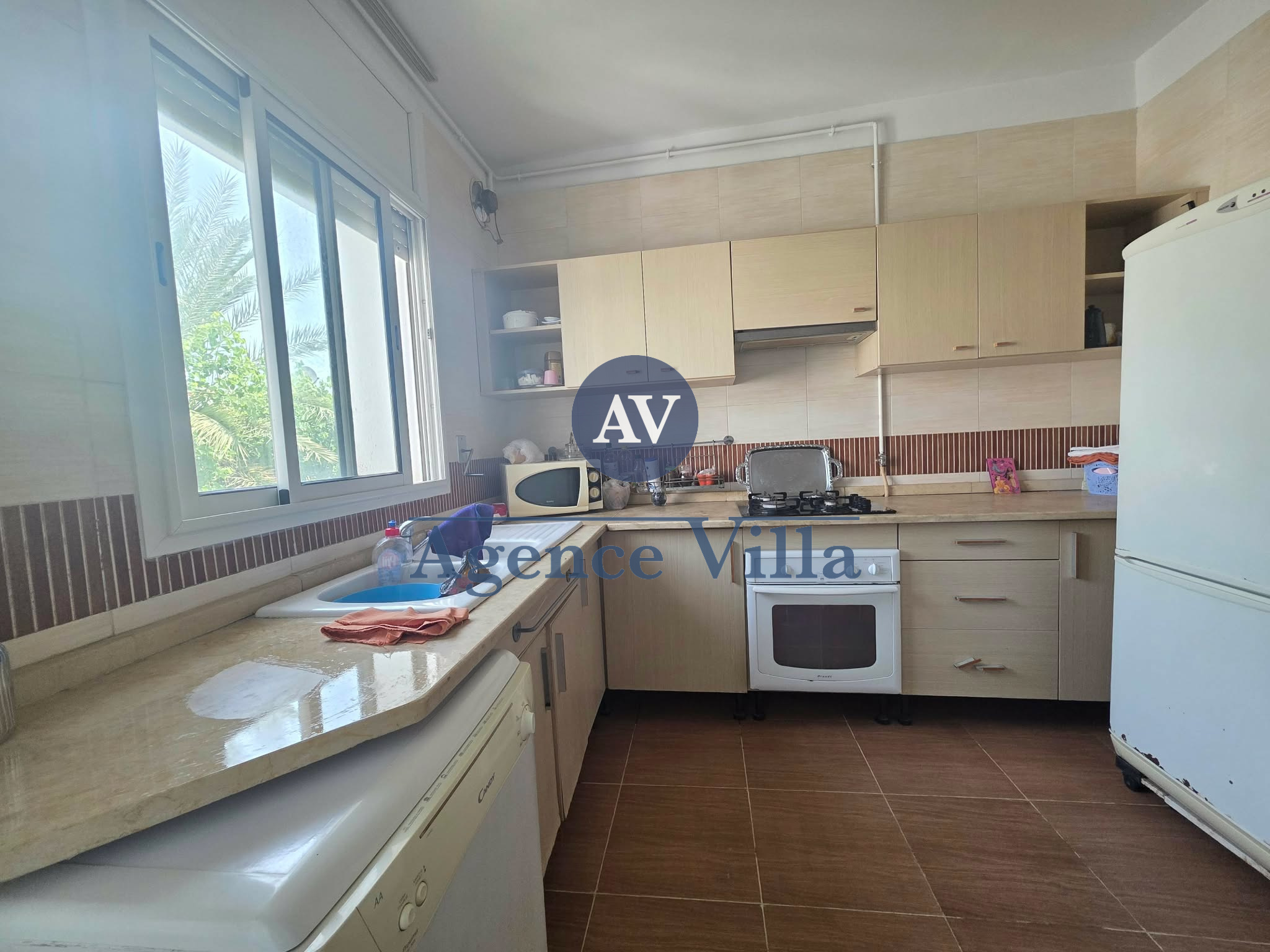 La Marsa&nbsp;Cite Erriadh&nbsp;Location&nbsp;Appart. 4 pi�ces&nbsp;Appartement s3 meubl� ou vide � la marsa