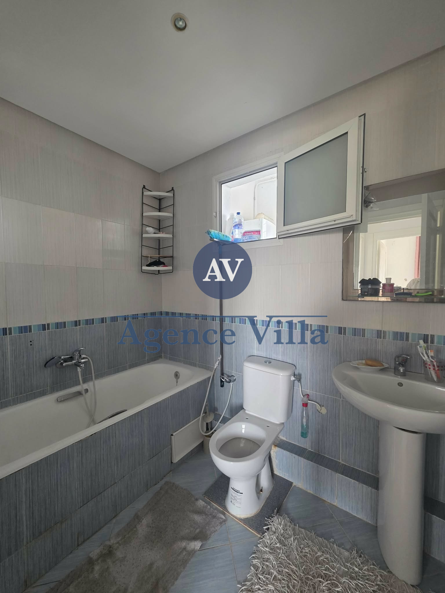 La Marsa&nbsp;Cite Erriadh&nbsp;Location&nbsp;Appart. 4 pi�ces&nbsp;Appartement s3 meubl� ou vide � la marsa