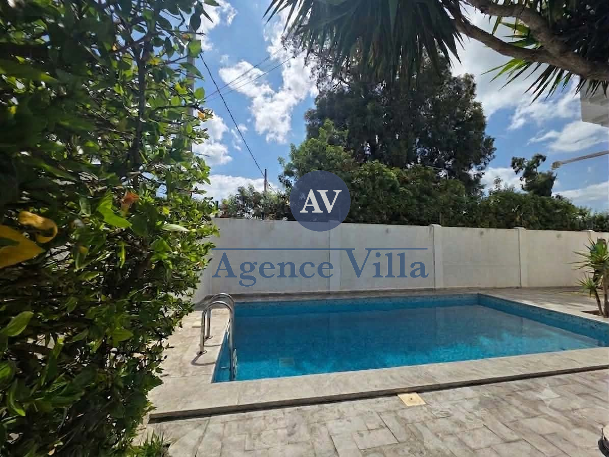 Carthage&nbsp;Salambo&nbsp;Location&nbsp;Maisons&nbsp;Villa s5 avec piscine � carthage salambo