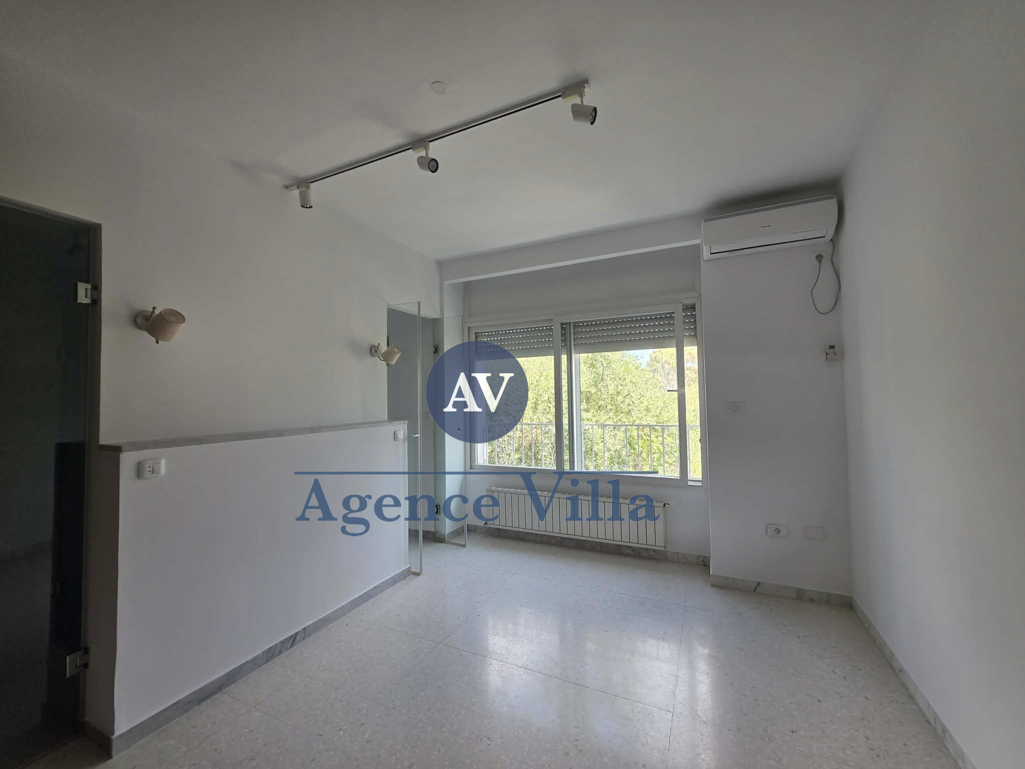 Carthage&nbsp;Salambo&nbsp;Location&nbsp;Maisons&nbsp;Villa s5 avec piscine � carthage salambo