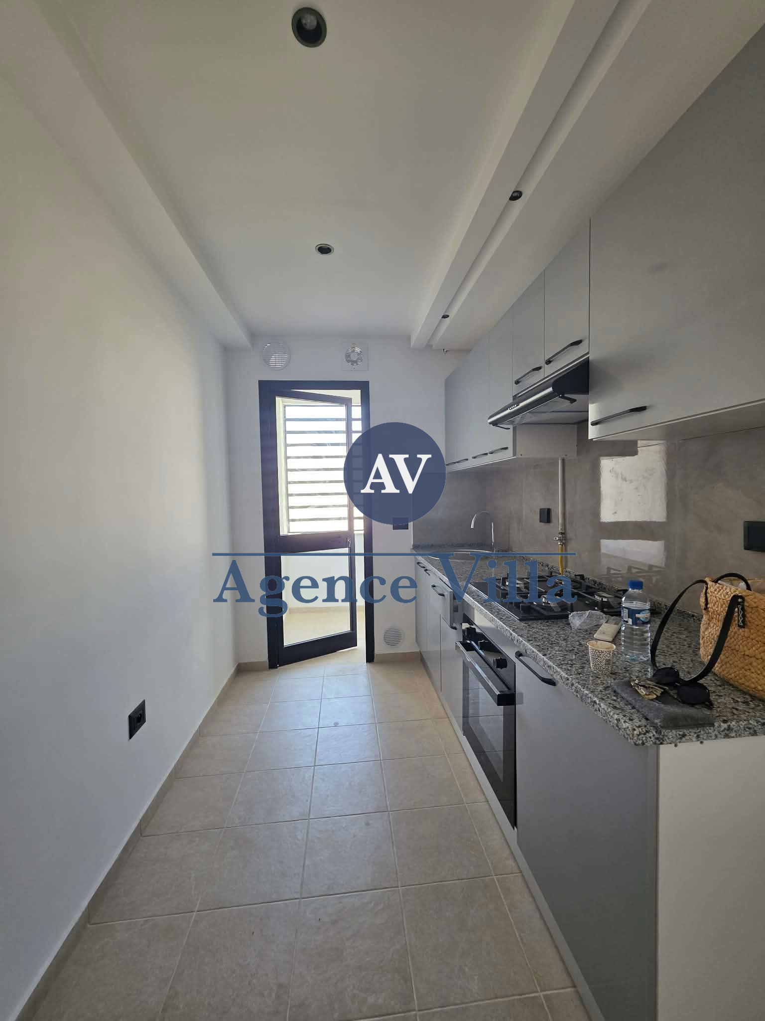 La Soukra&nbsp;La Soukra&nbsp;Location&nbsp;Appart. 2 pi�ces&nbsp;Appartement s1 avec jardin � la soukra