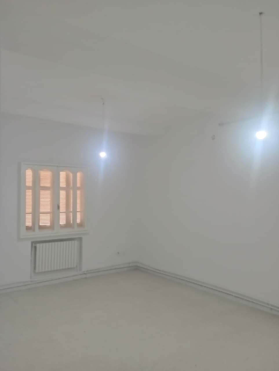 La Marsa&nbsp;El Aouina&nbsp;Location&nbsp;Appart. 3 pi�ces&nbsp;1er �tage s plus 3 face lac2