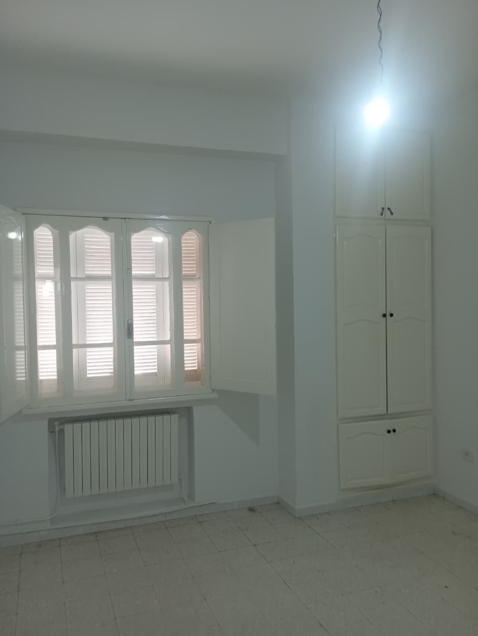 La Marsa&nbsp;El Aouina&nbsp;Location&nbsp;Appart. 3 pi�ces&nbsp;1er �tage s plus 3 face lac2