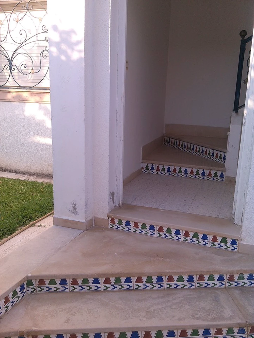 La Marsa&nbsp;Cite Bhar Lazreg&nbsp;Location&nbsp;Appart. 4 pi�ces&nbsp;Opportunite