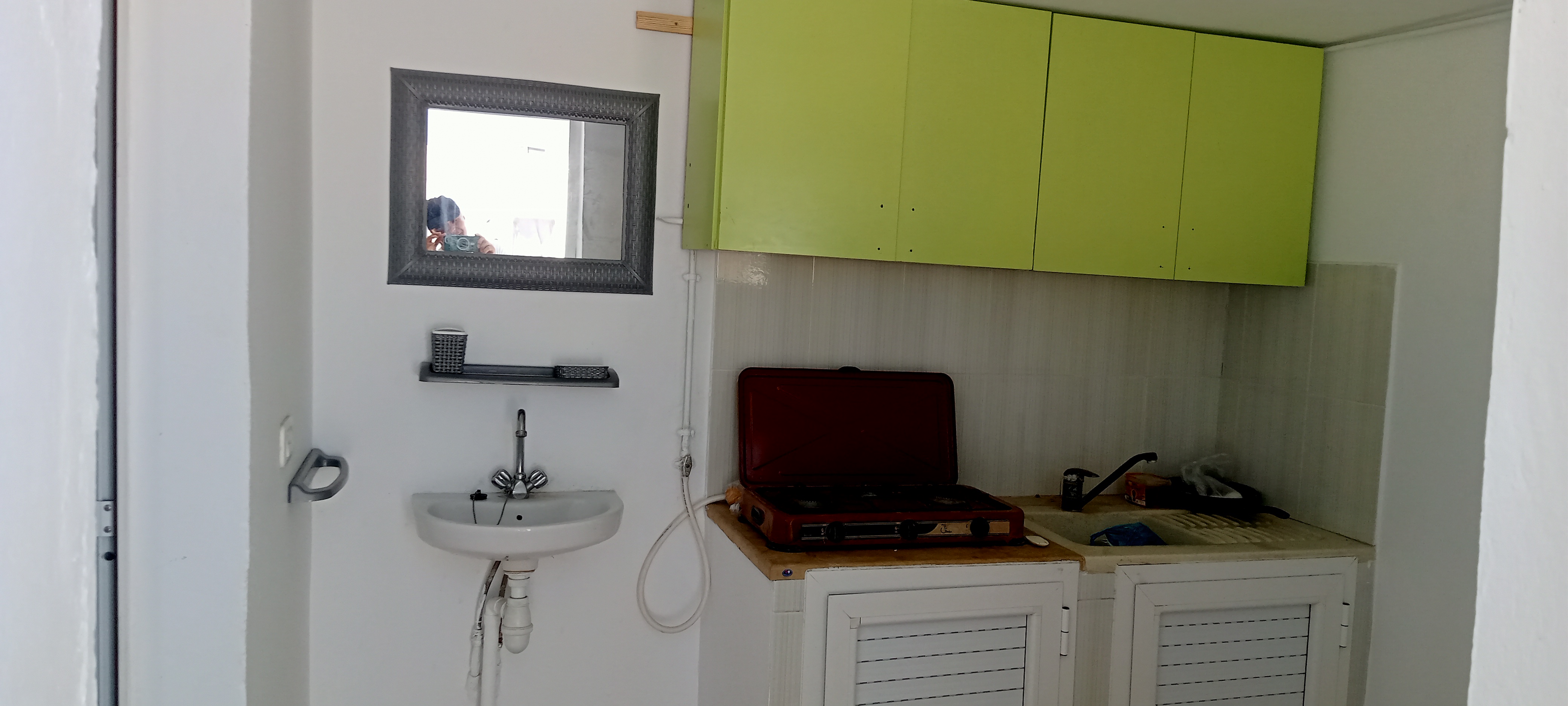 Nabeul&nbsp;Cite Universitaire&nbsp;Location&nbsp;Appart. 1 pi�ce&nbsp;Studio meubl� avec une grande terrasee