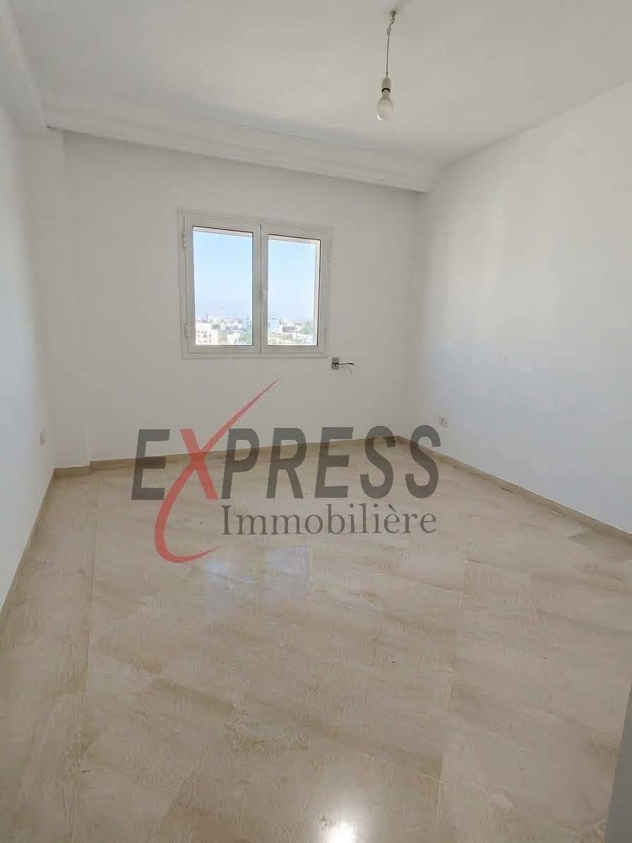 Mnihla&nbsp;Jardins d'el Menzah&nbsp;Location&nbsp;Appart. 4 pi�ces&nbsp;Appartement s3 avec place de parking
