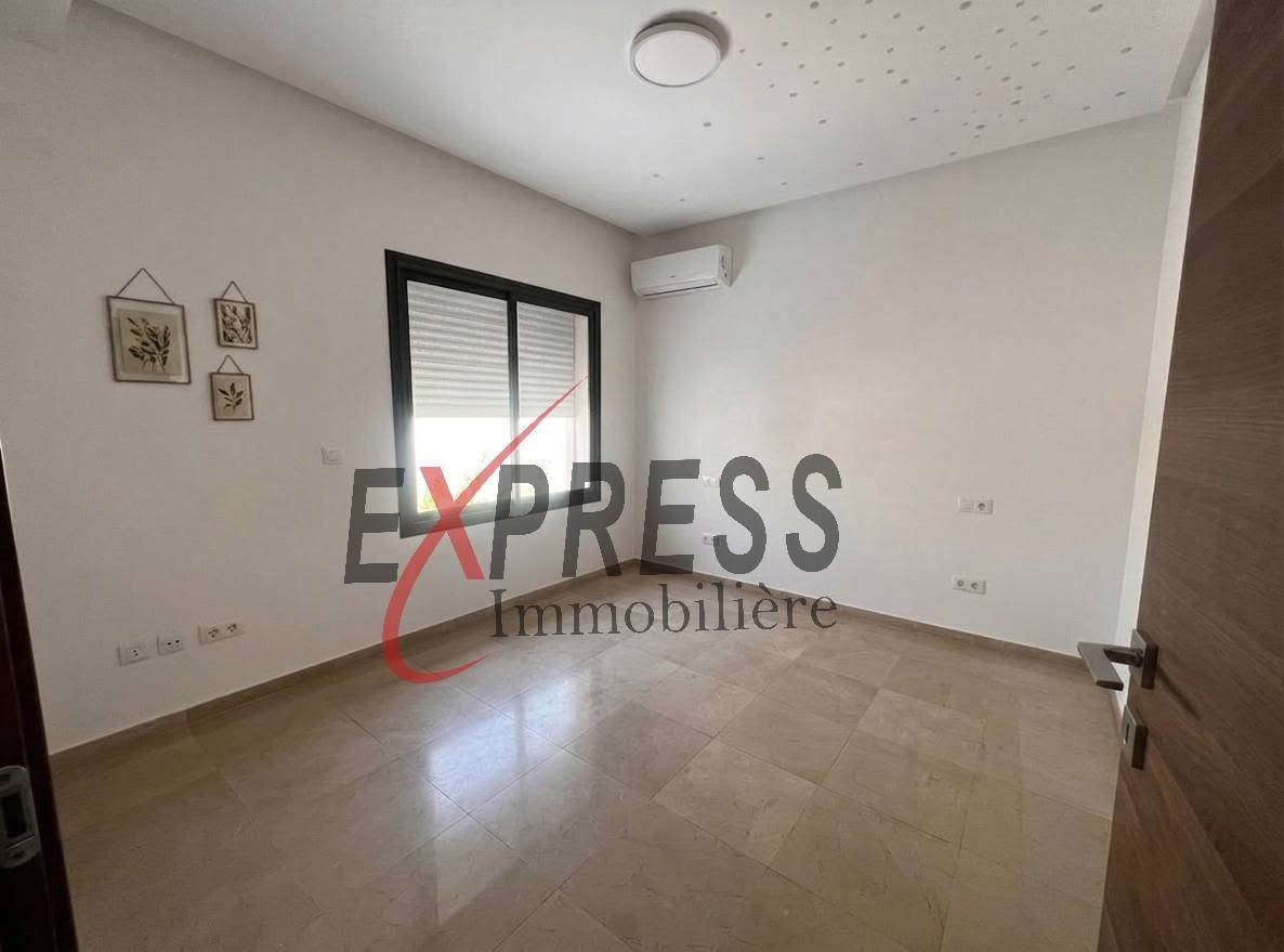 Ariana Ville&nbsp;Cite Ennasr 2&nbsp;Location&nbsp;Appart. 3 pi�ces&nbsp;Un appart s2 rdc haut standing avec jardin