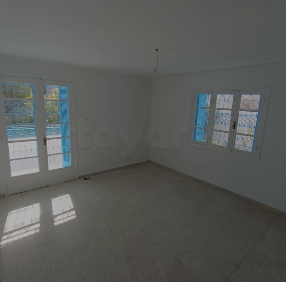 Ariana Ville&nbsp;El Menzah 7&nbsp;Location&nbsp;Appart. 4 pi�ces&nbsp;Rez de jardin de villa ind�pendant a menzah 7
