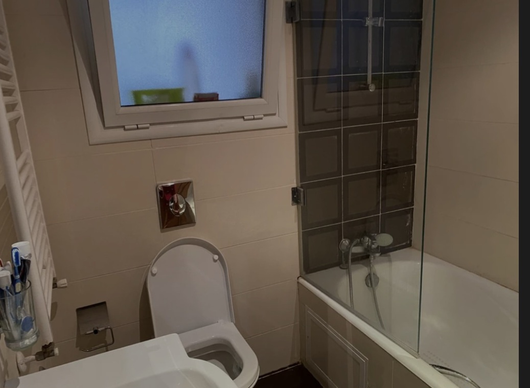 Cite El Khadra&nbsp;Zone urbaine nord&nbsp;Location&nbsp;Appart. 3 pi�ces&nbsp;Appartement s plus 2 au centre urbain nord