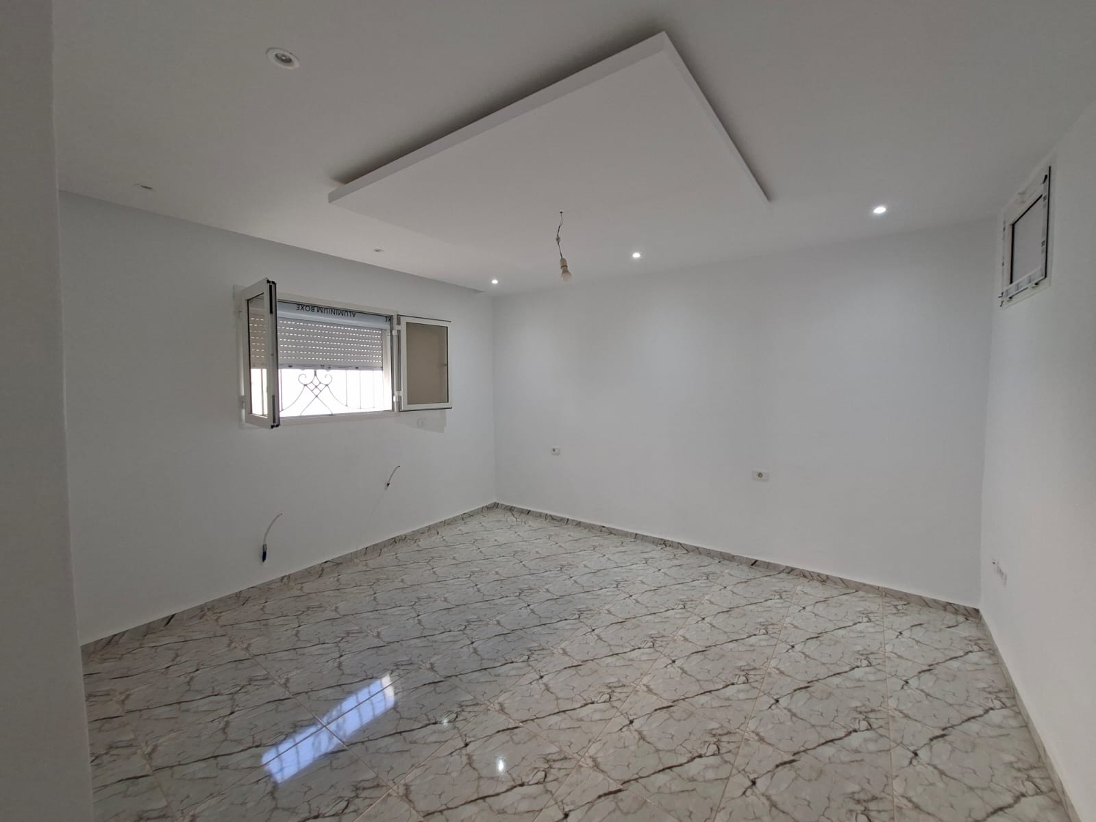 Ariana Ville&nbsp;El Menzah 5&nbsp;Location&nbsp;Appart. 3 pi�ces&nbsp;Etage de villa s plus 2 � menzah 5