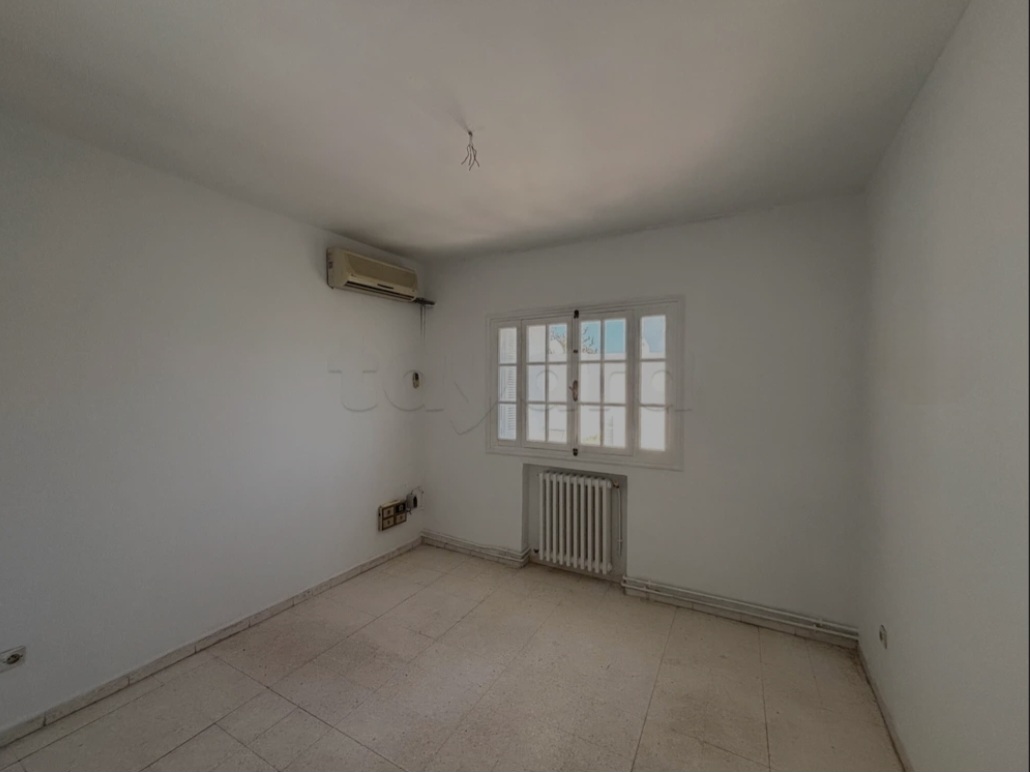 El Menzah&nbsp;Mutuelle Ville&nbsp;Location&nbsp;Appart. 5 pi�ces+&nbsp;Bureau s plus 7 � mutuelle ville
