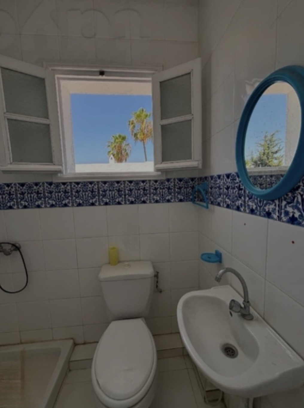 El Menzah&nbsp;Mutuelle Ville&nbsp;Location&nbsp;Appart. 5 pi�ces+&nbsp;Bureau s plus 7 � mutuelle ville