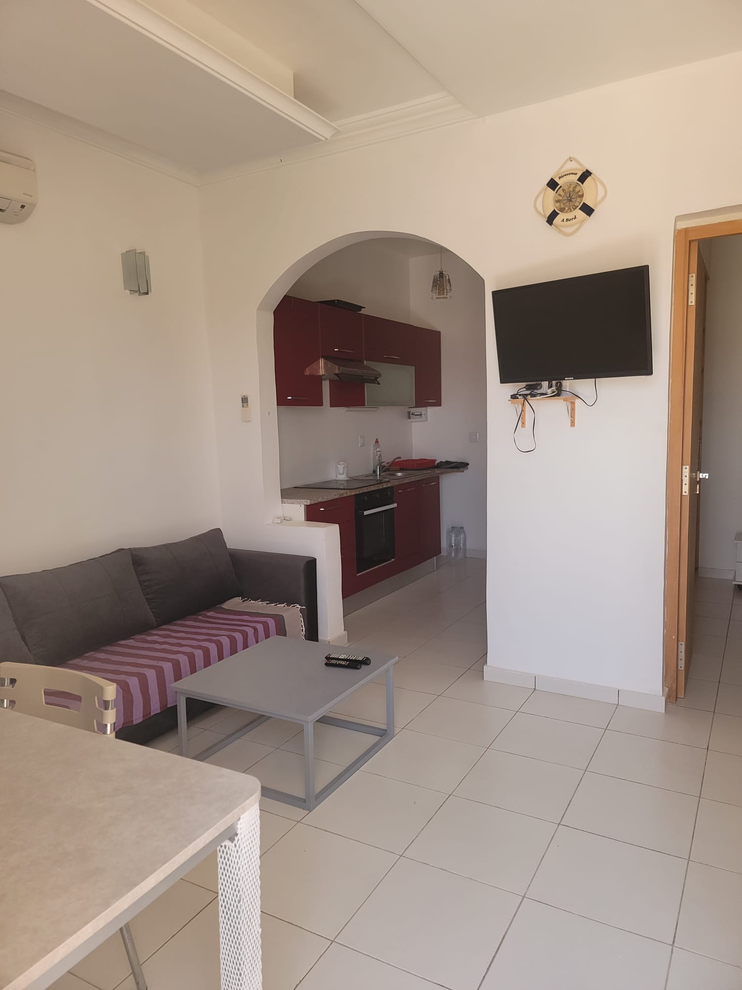 Djerba - Midoun&nbsp;Beni Maaguel&nbsp;Location&nbsp;Appart. 2 pi�ces&nbsp;Appartement 2 pi�ces meubl� 6 km midoun climatis�