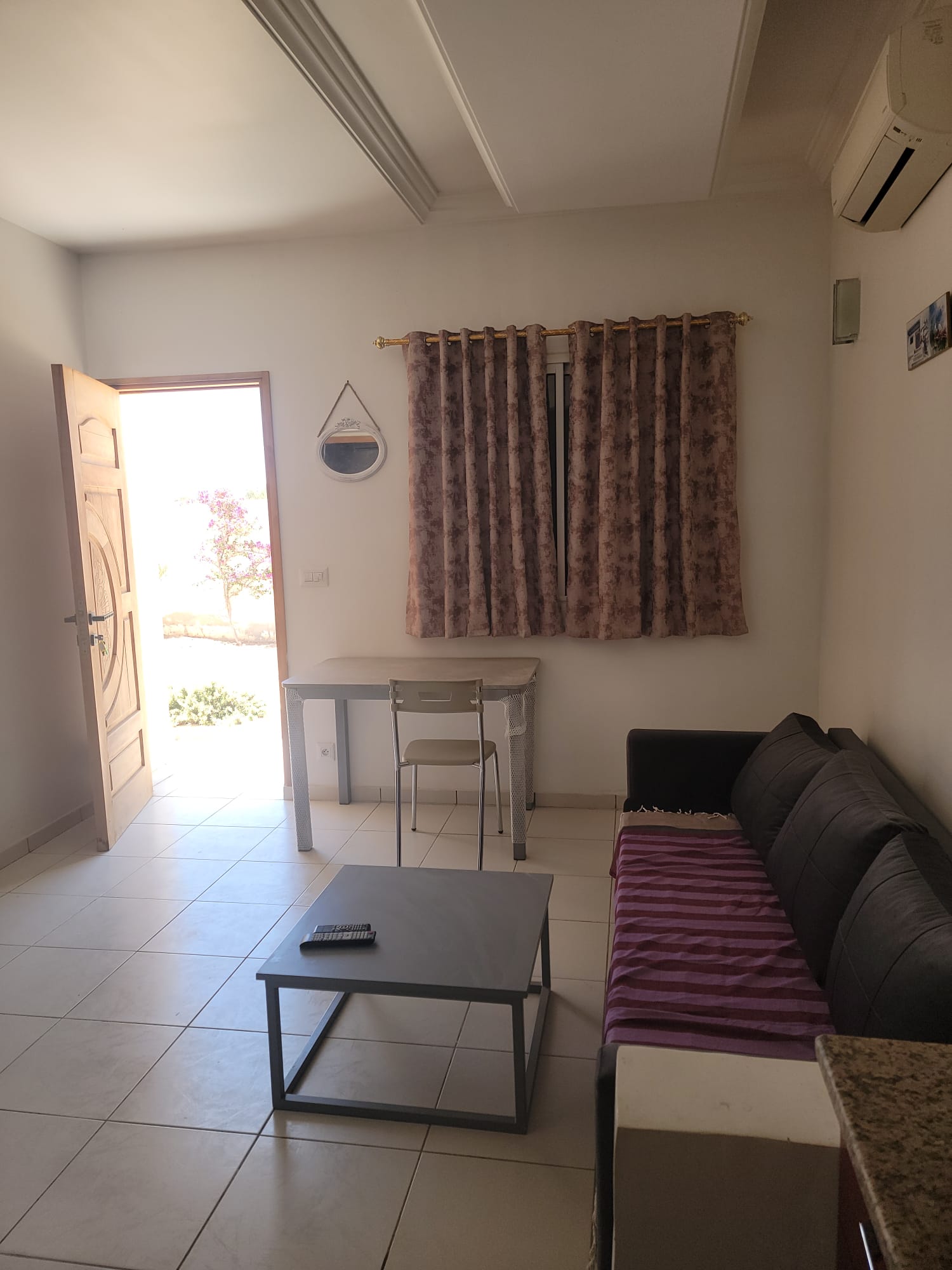 Djerba - Midoun&nbsp;Beni Maaguel&nbsp;Location&nbsp;Appart. 2 pi�ces&nbsp;Appartement 2 pi�ces meubl� 6 km midoun climatis�