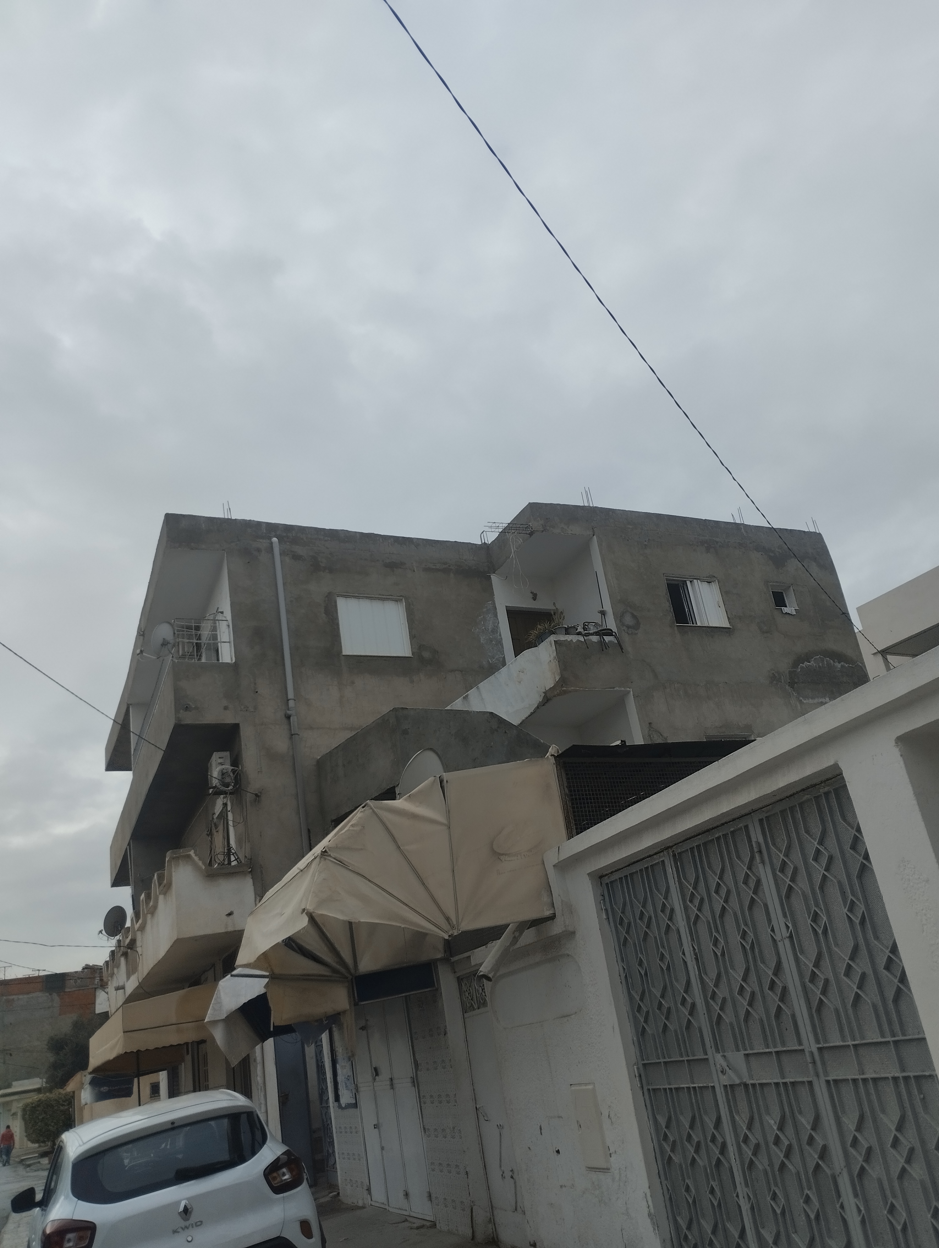 Mannouba&nbsp;Denden&nbsp;Vente&nbsp;Autre&nbsp;Maison et 4appartemts