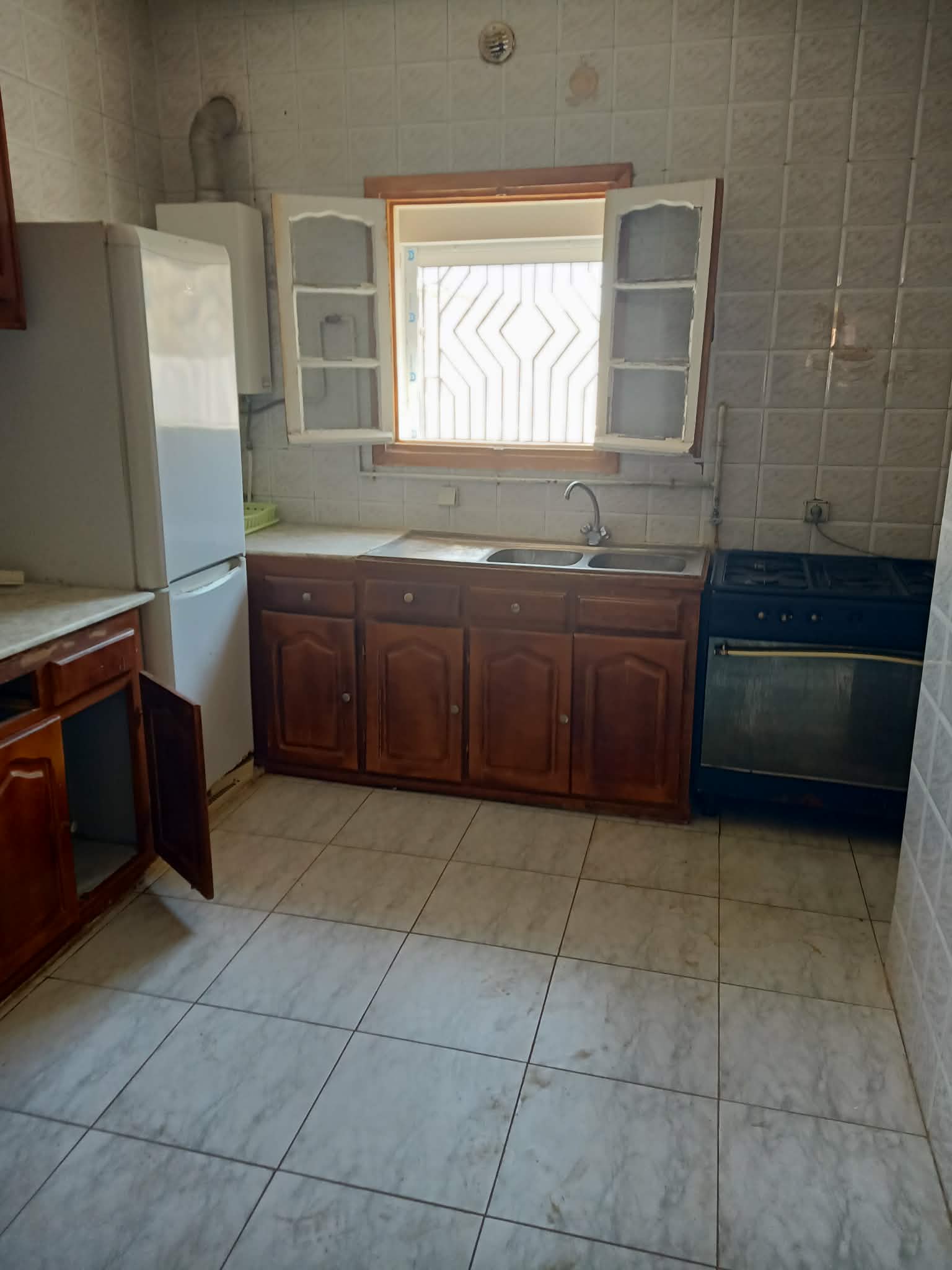 El Menzah&nbsp;El Manar 1&nbsp;Location&nbsp;Appart. 4 pi�ces&nbsp;S4 pour etudiant � campus manar