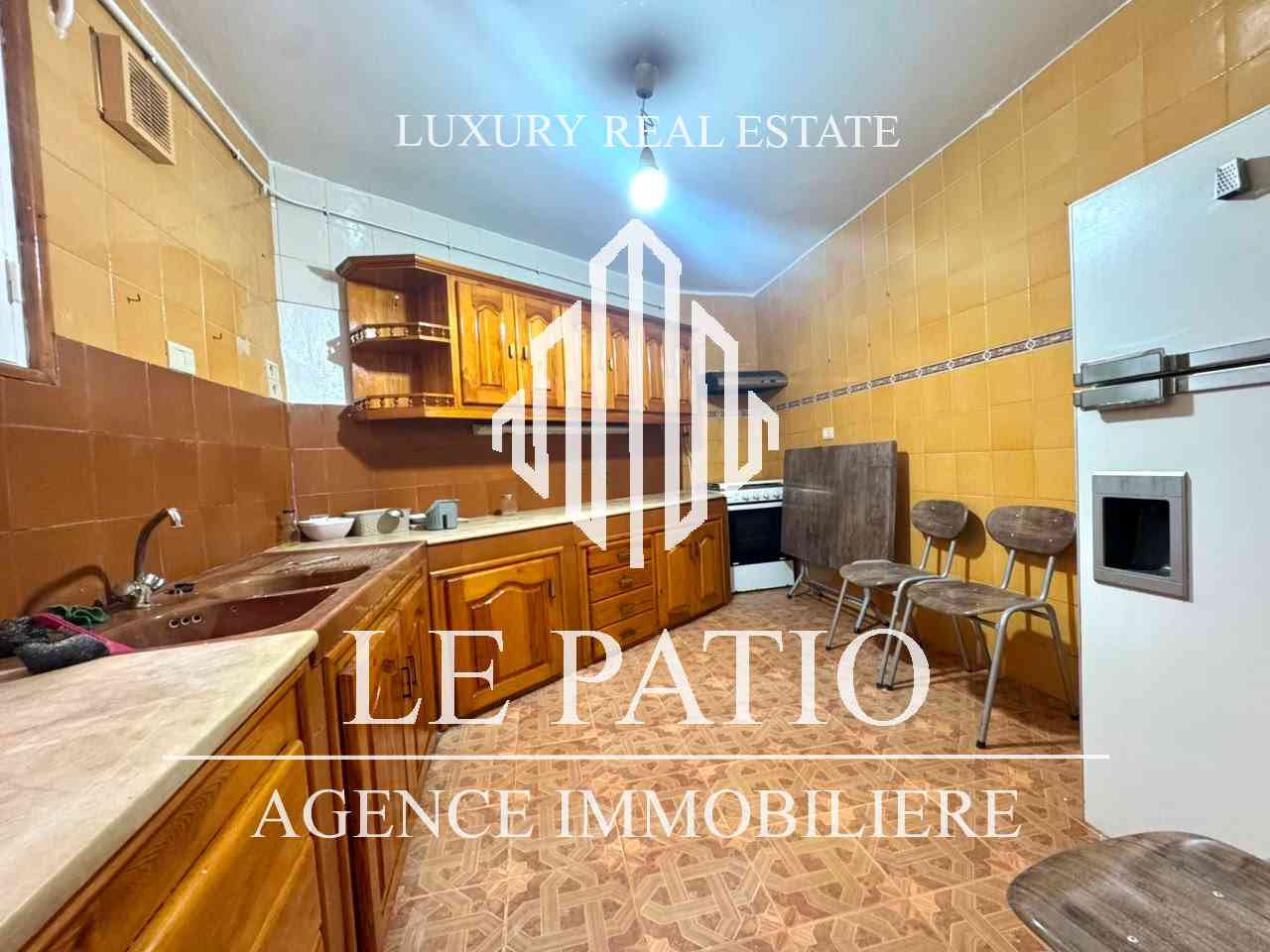 Carthage&nbsp;Amilcar&nbsp;Location&nbsp;Appart. 4 pi�ces&nbsp;Rez de jardin s3 avec chambre de service a amilcar