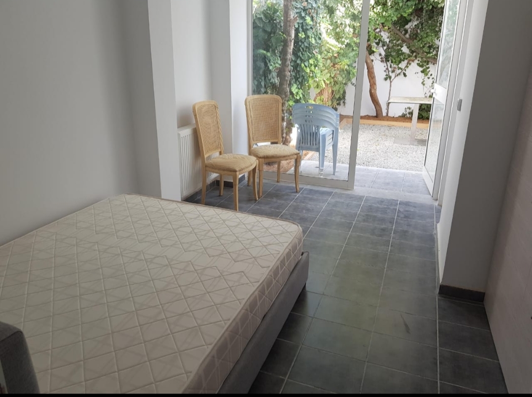 La Soukra&nbsp;Chotrana 3&nbsp;Location&nbsp;Appart. 2 pi�ces&nbsp;S1 meuble avec jardin a la soukra