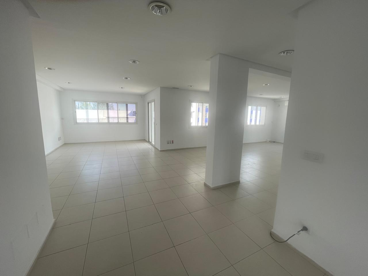 El Menzah&nbsp;El Manar 2&nbsp;Location&nbsp;Appart. 5 pi�ces+&nbsp;Bureaux avec open space et places de parking